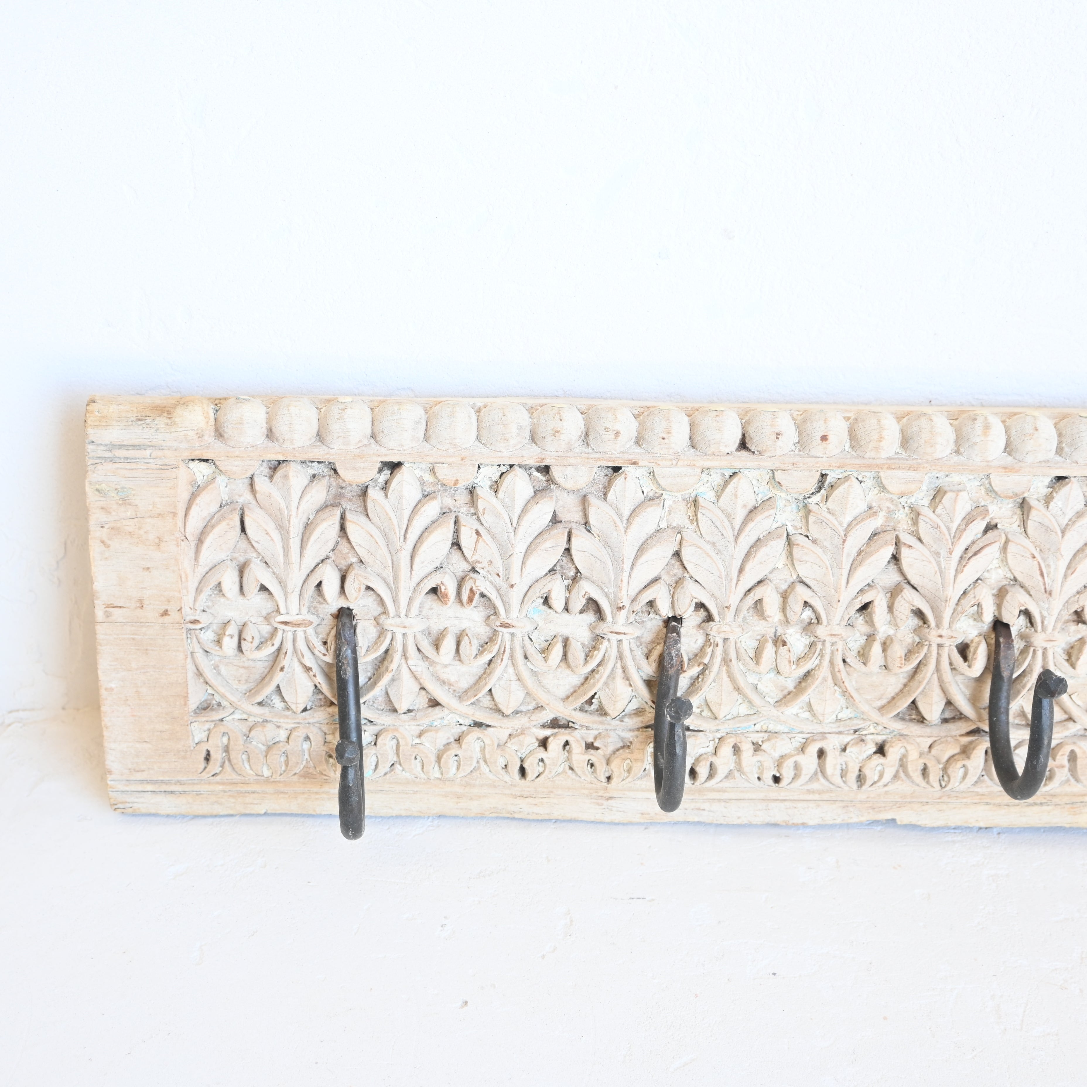 Carved Indian Timber Hook 328173