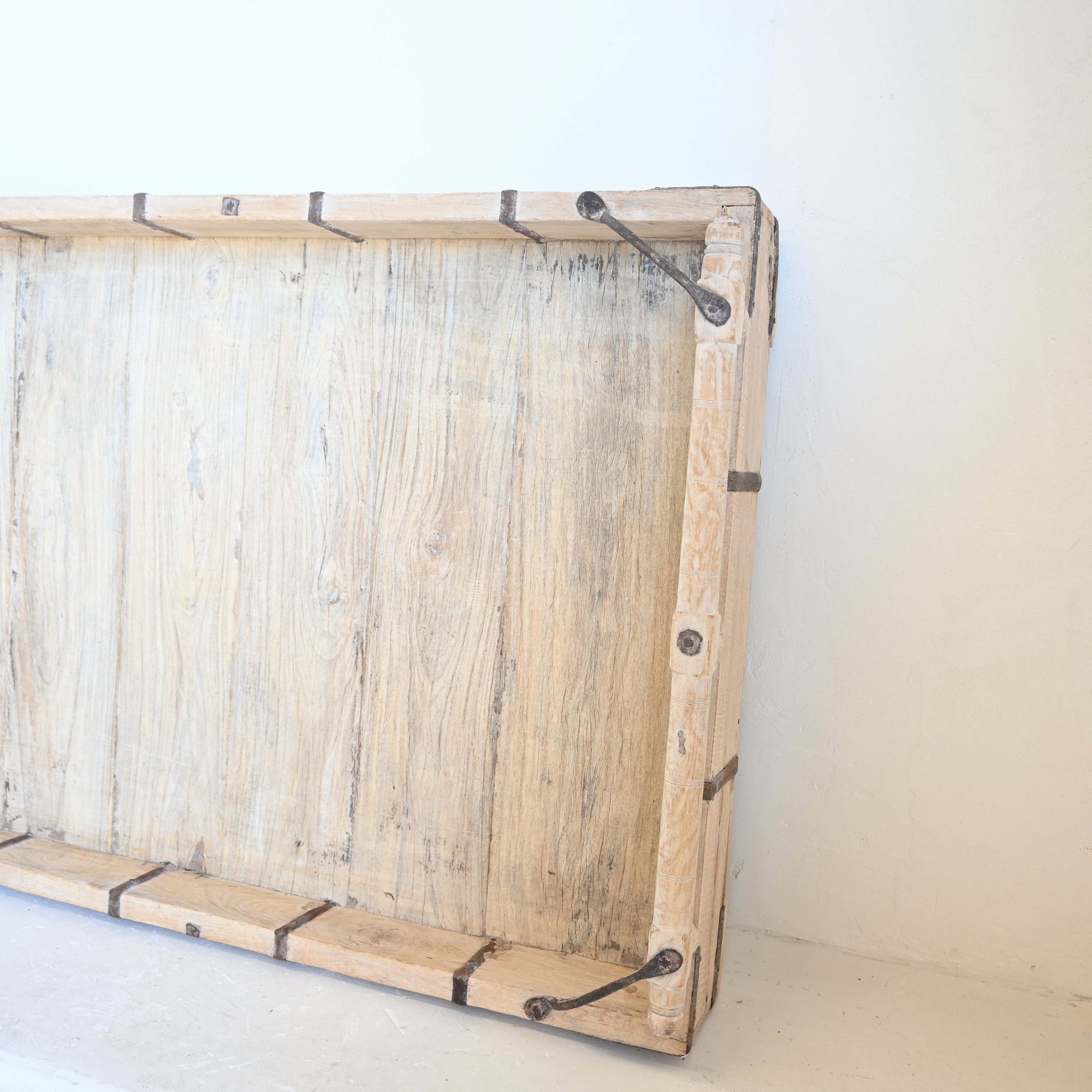 Indian Tray/bowl with handle 328387