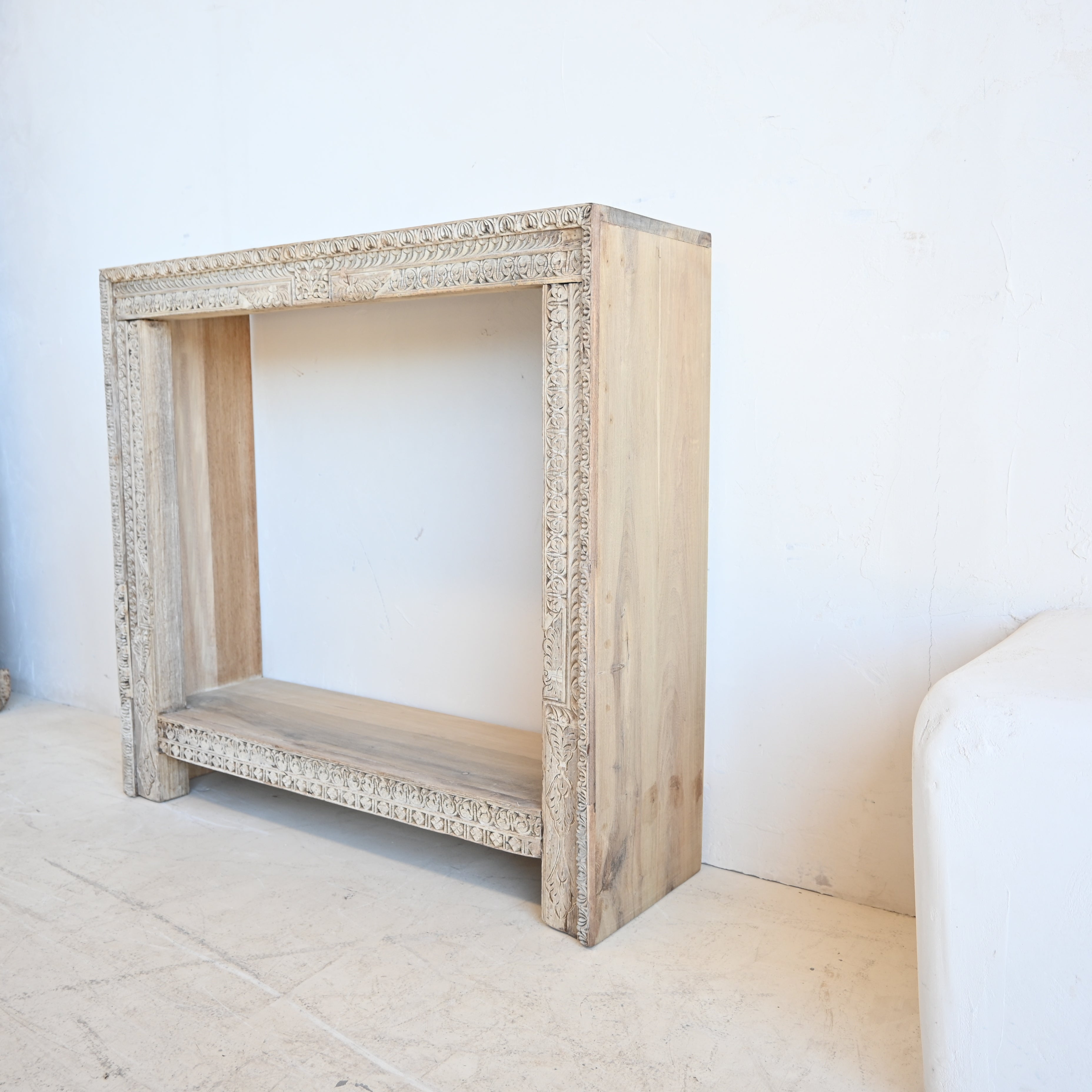 Vintage Indian Carved Console 321932