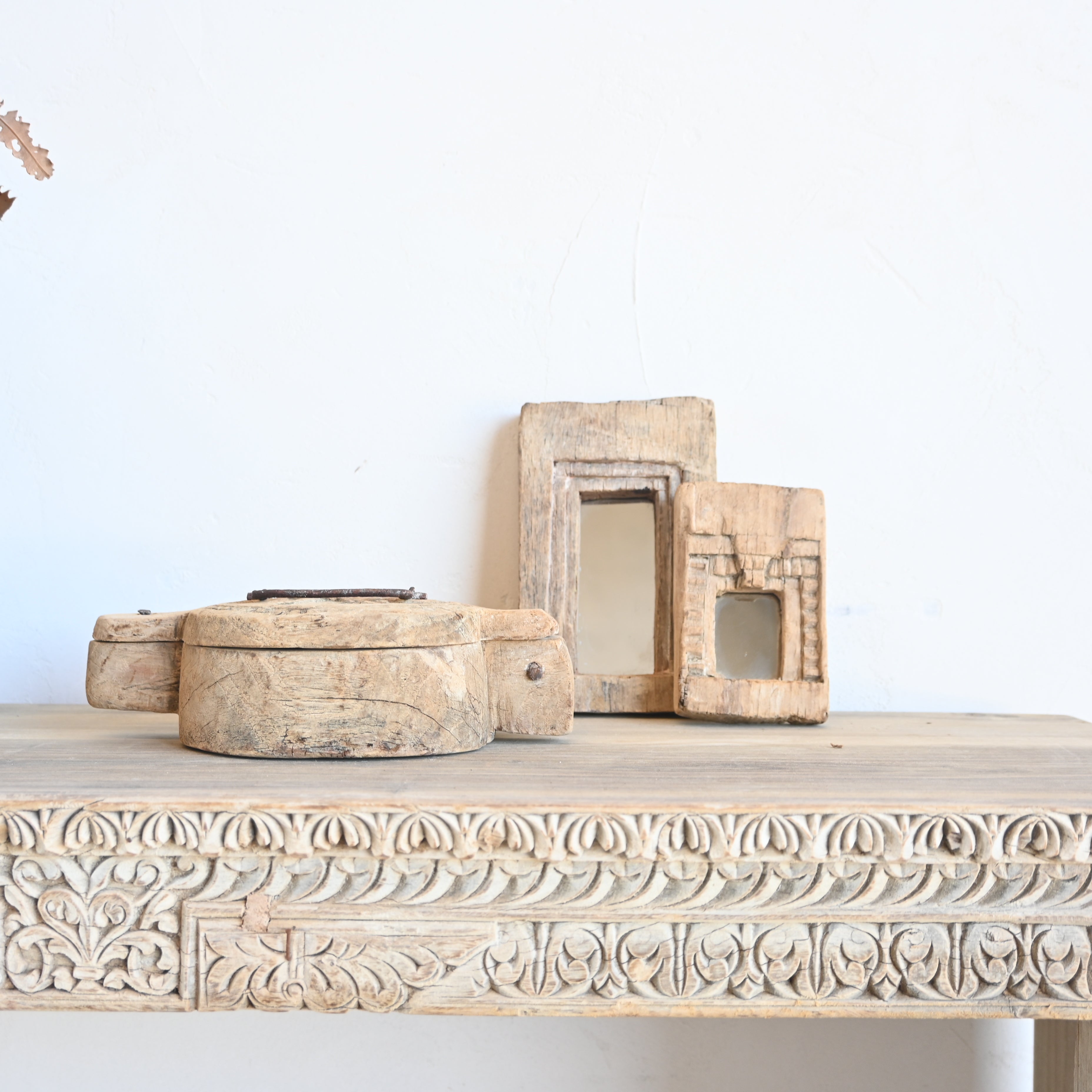 Vintage Indian Carved Console 321932