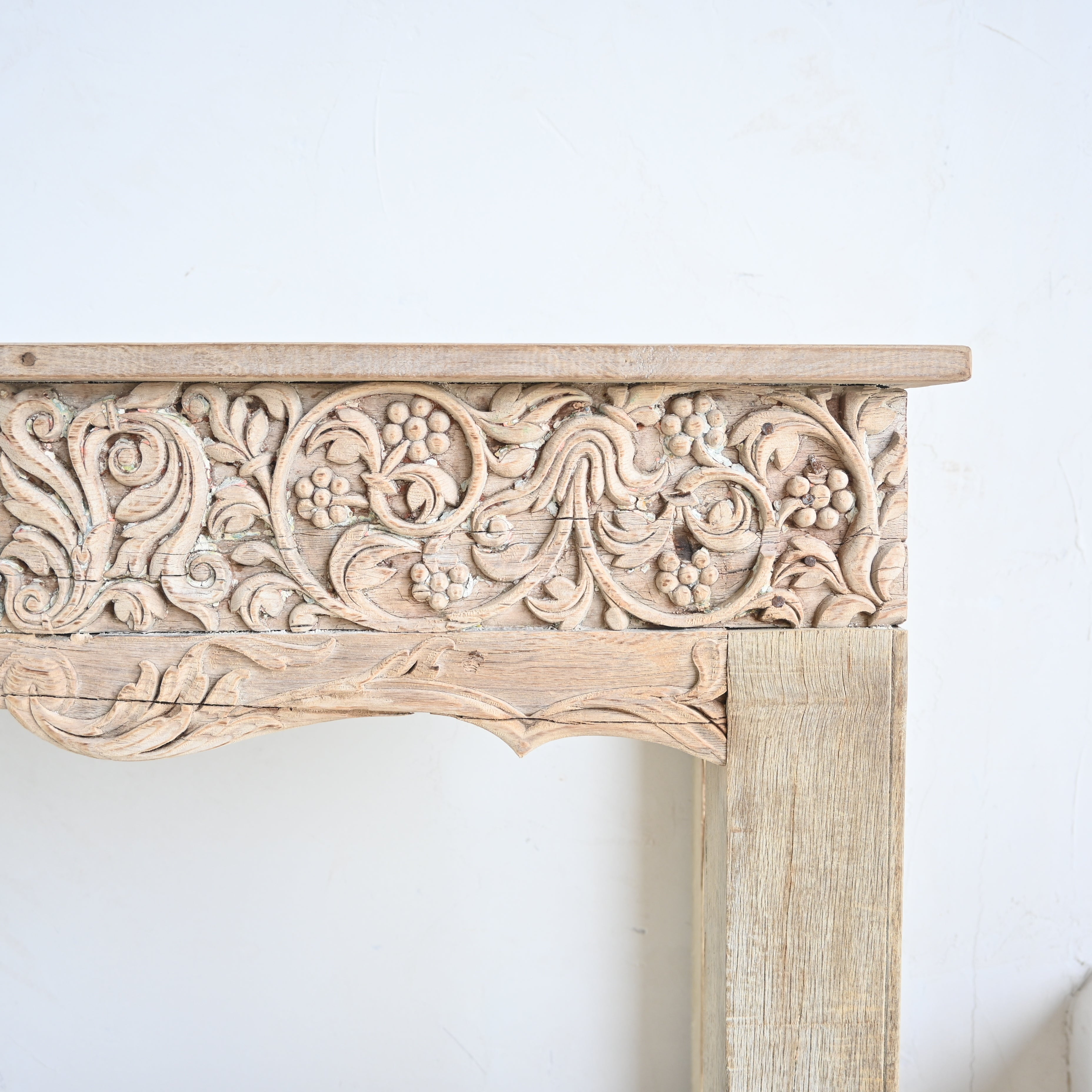 Vintage Indian Carved Console 302560