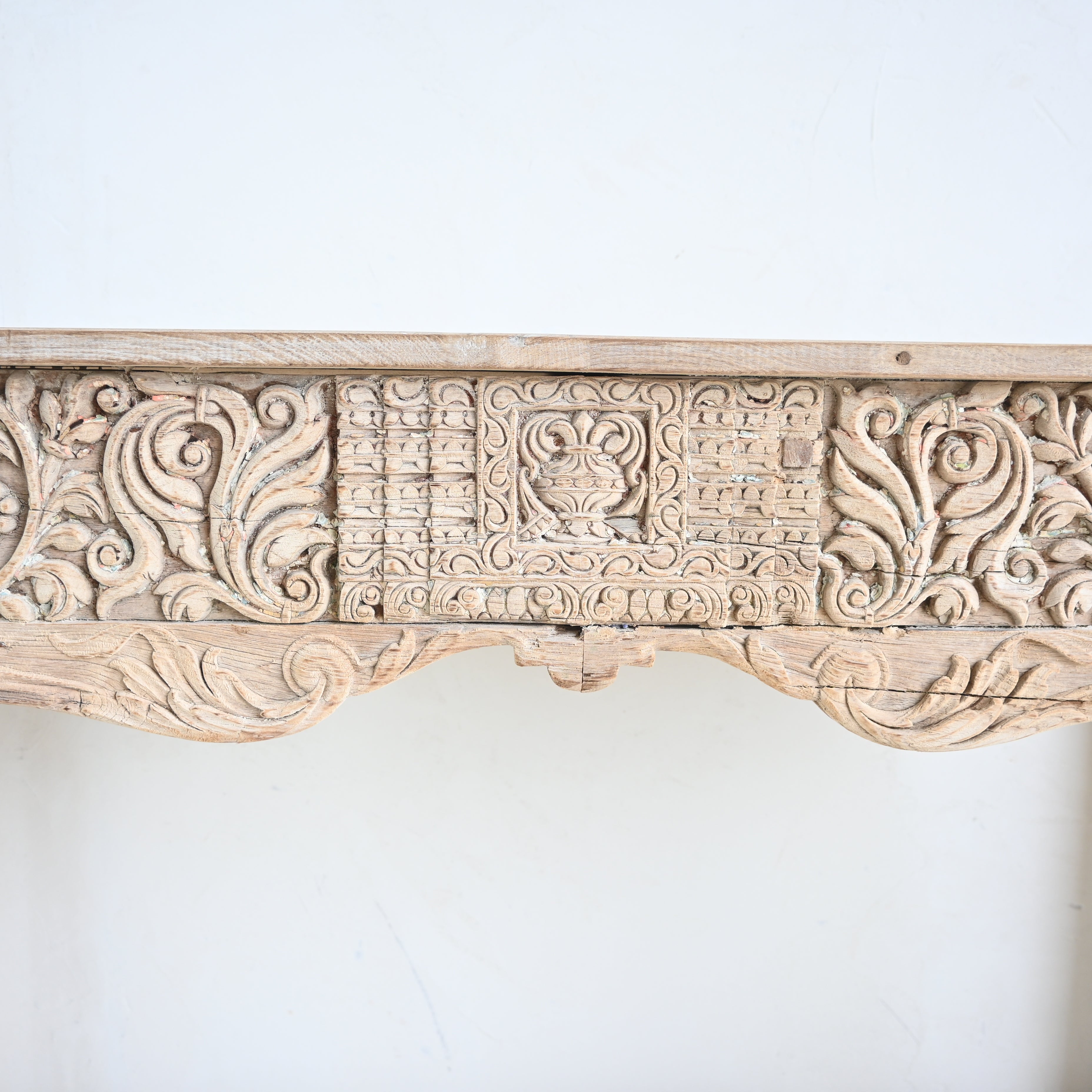 Vintage Indian Carved Console 302560