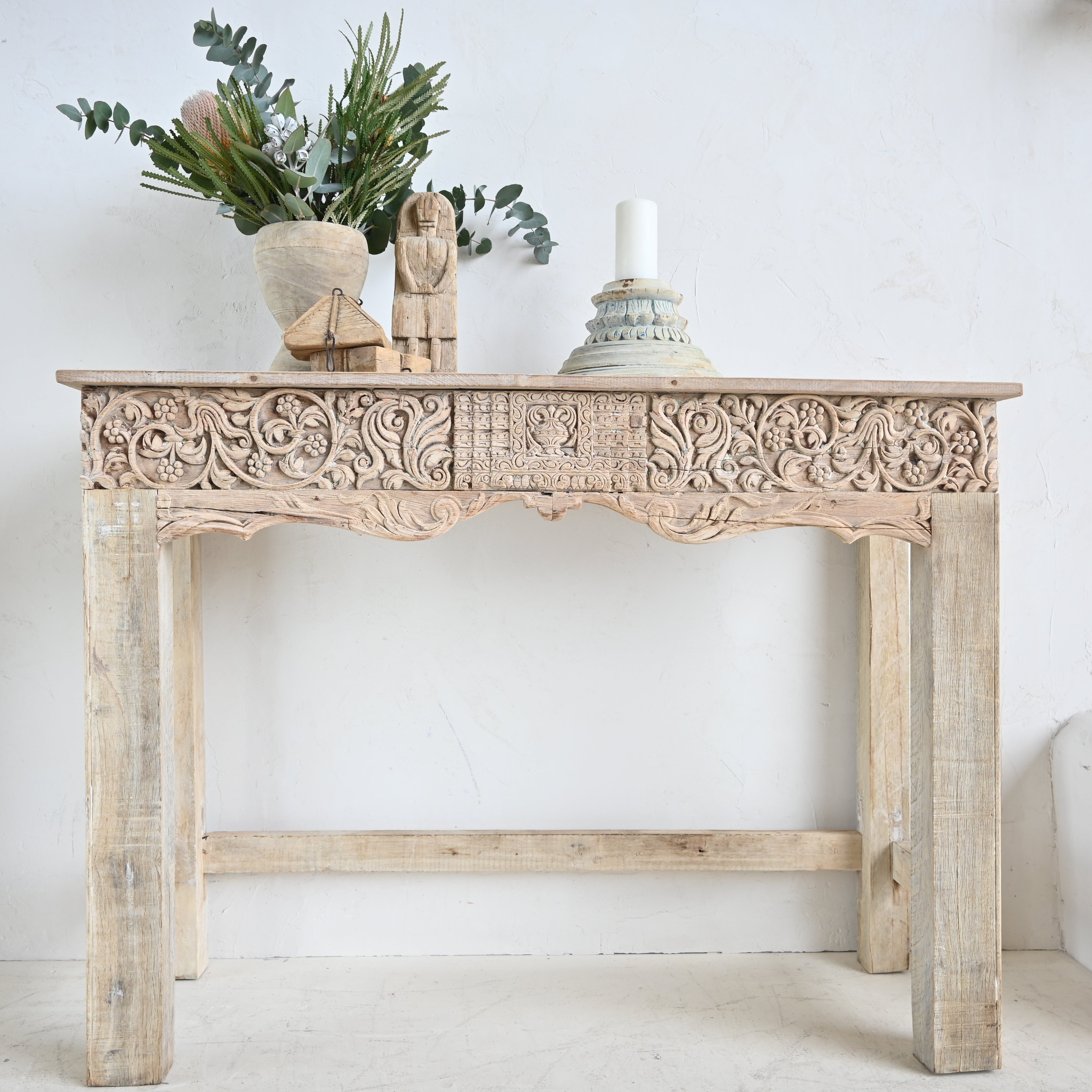 Vintage Indian Carved Console 302560