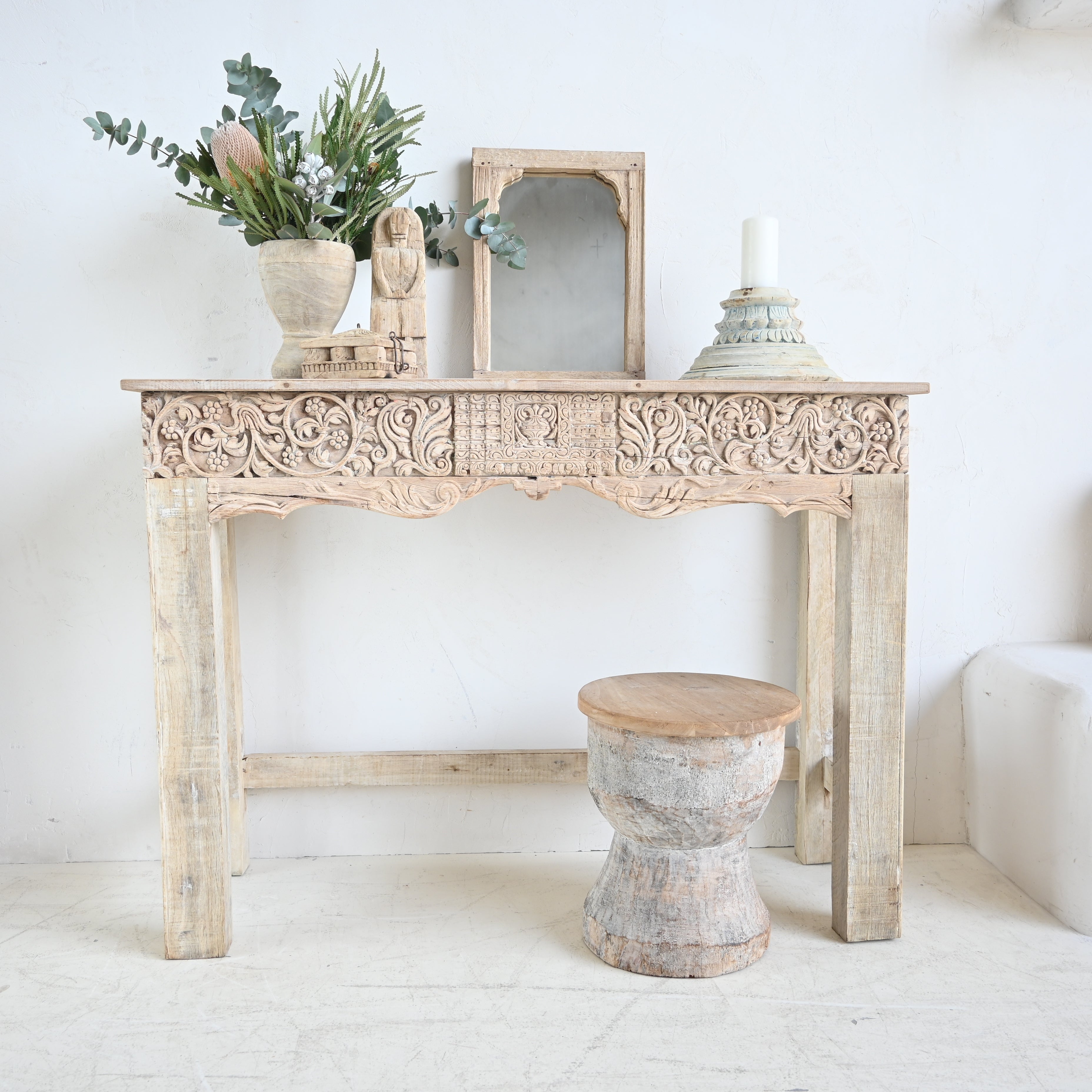 Vintage Indian Carved Console 302560