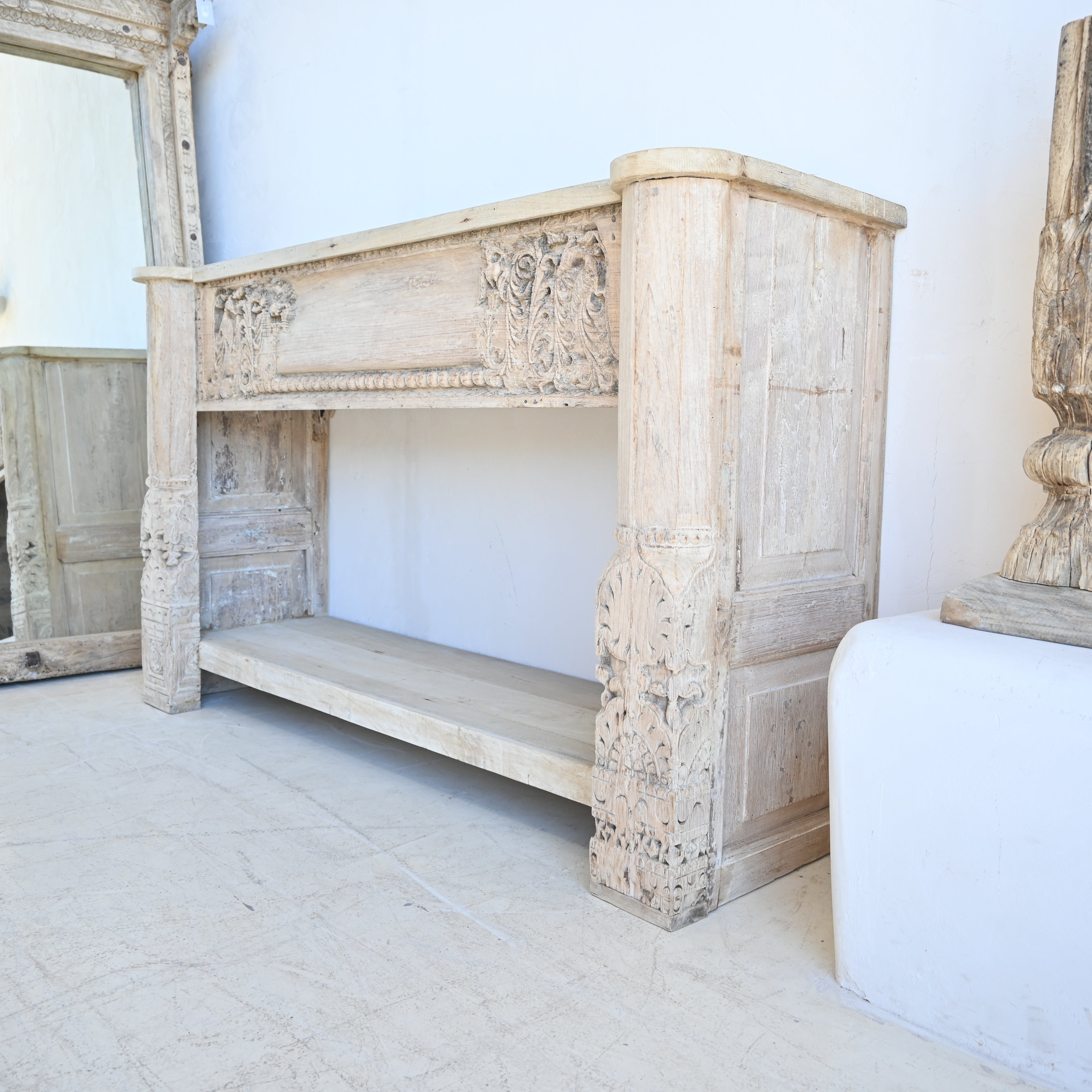 Vintage Indian Carved Console 328310