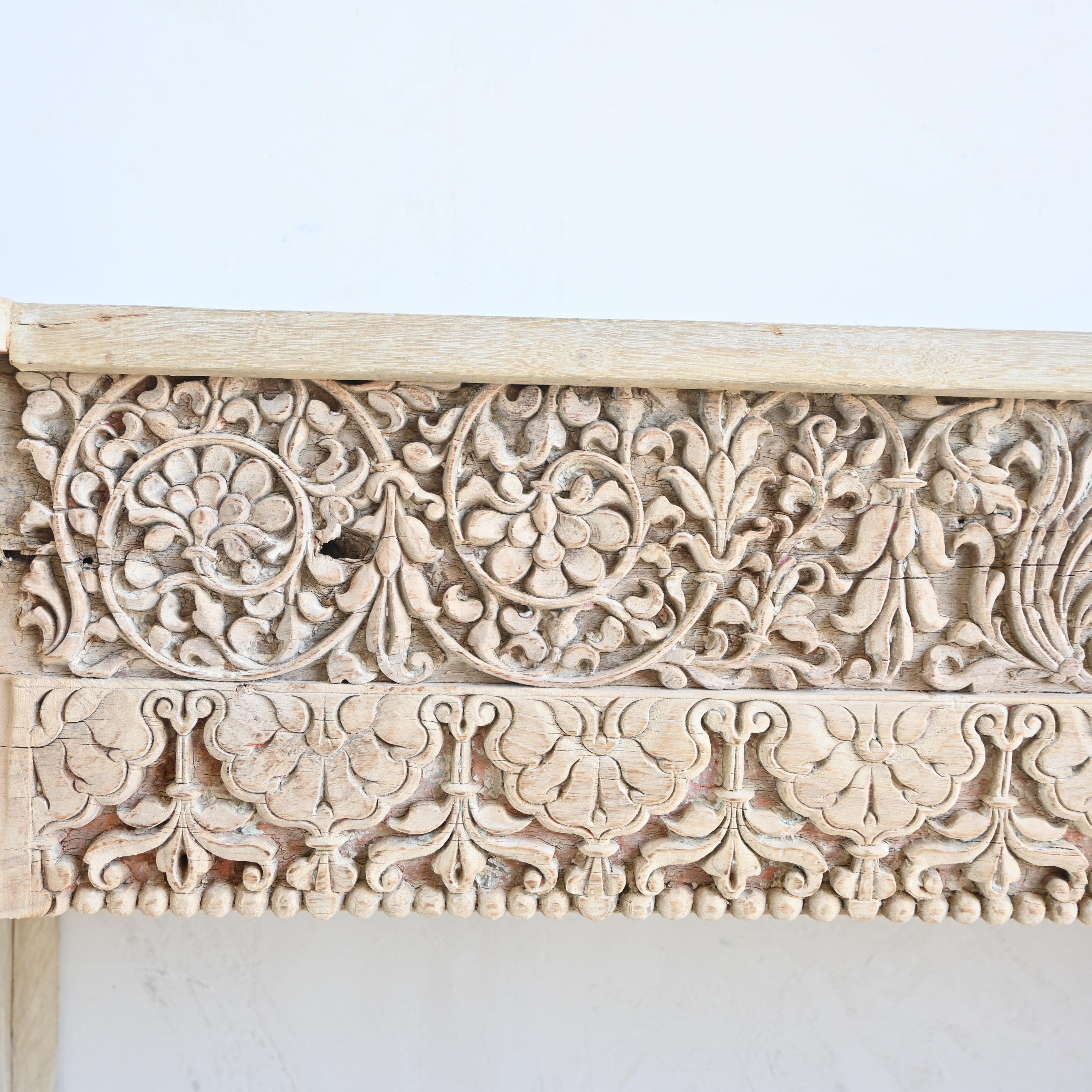 Vintage Indian Carved Console 328309