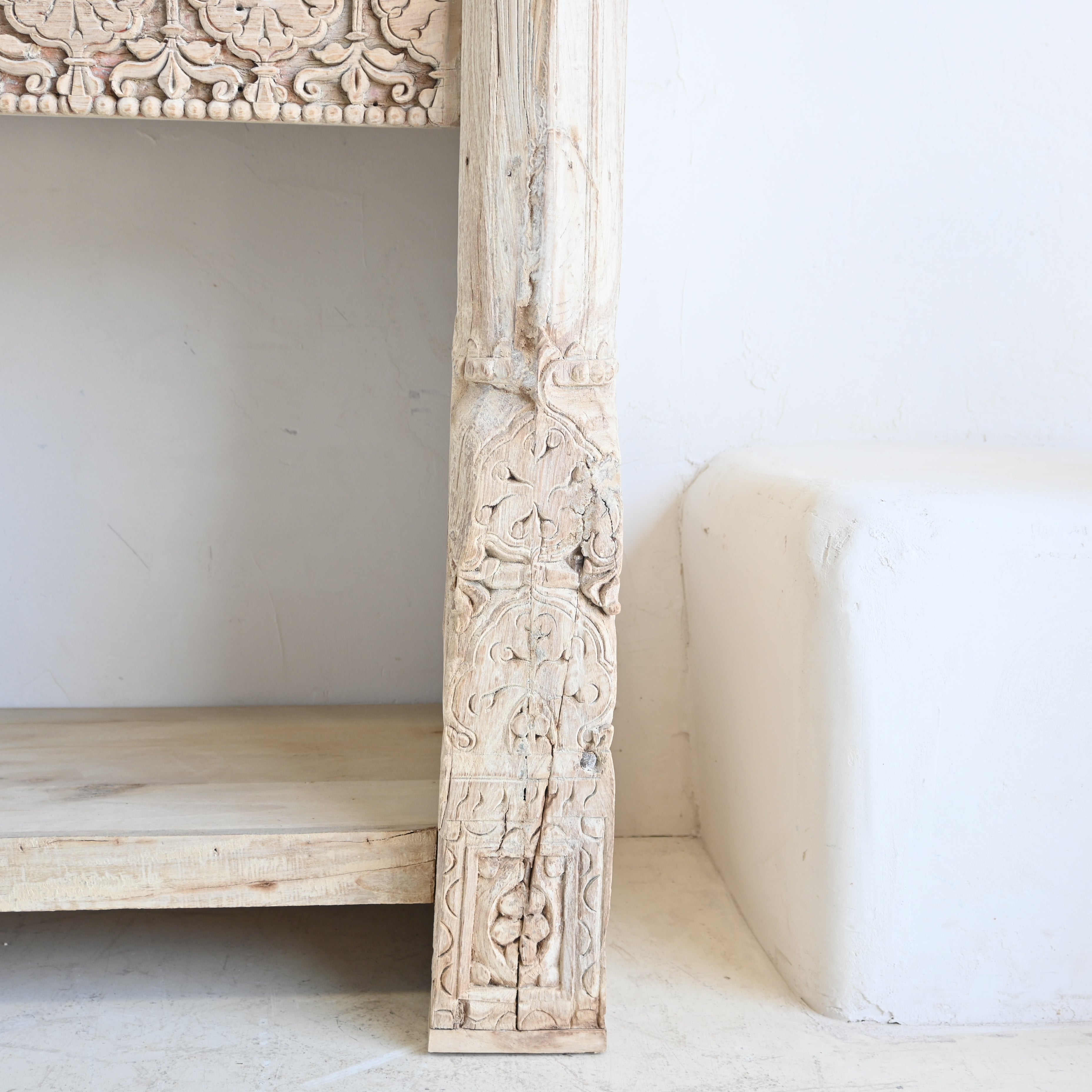 Vintage Indian Carved Console 328309