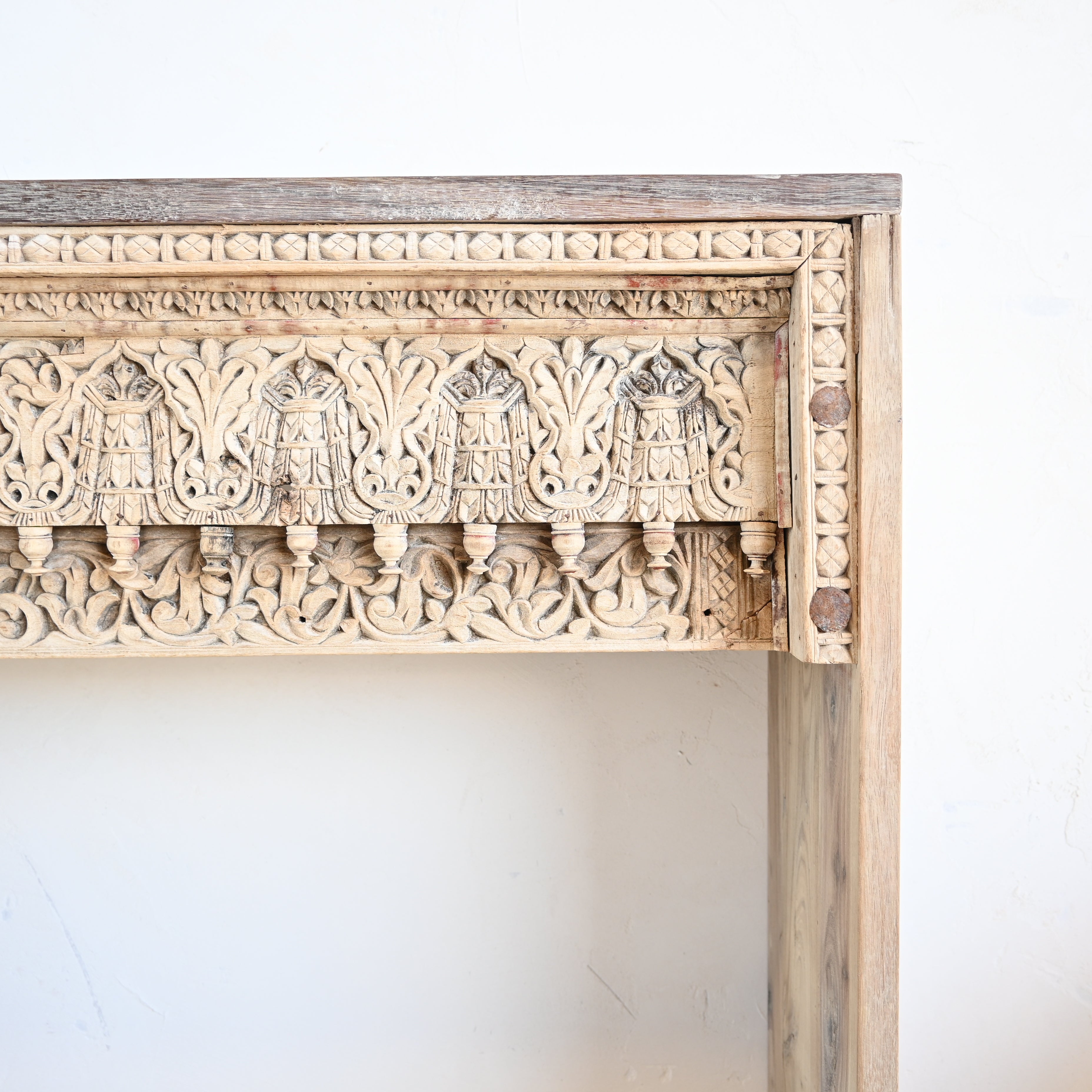 Vintage Indian Carved Console 329836