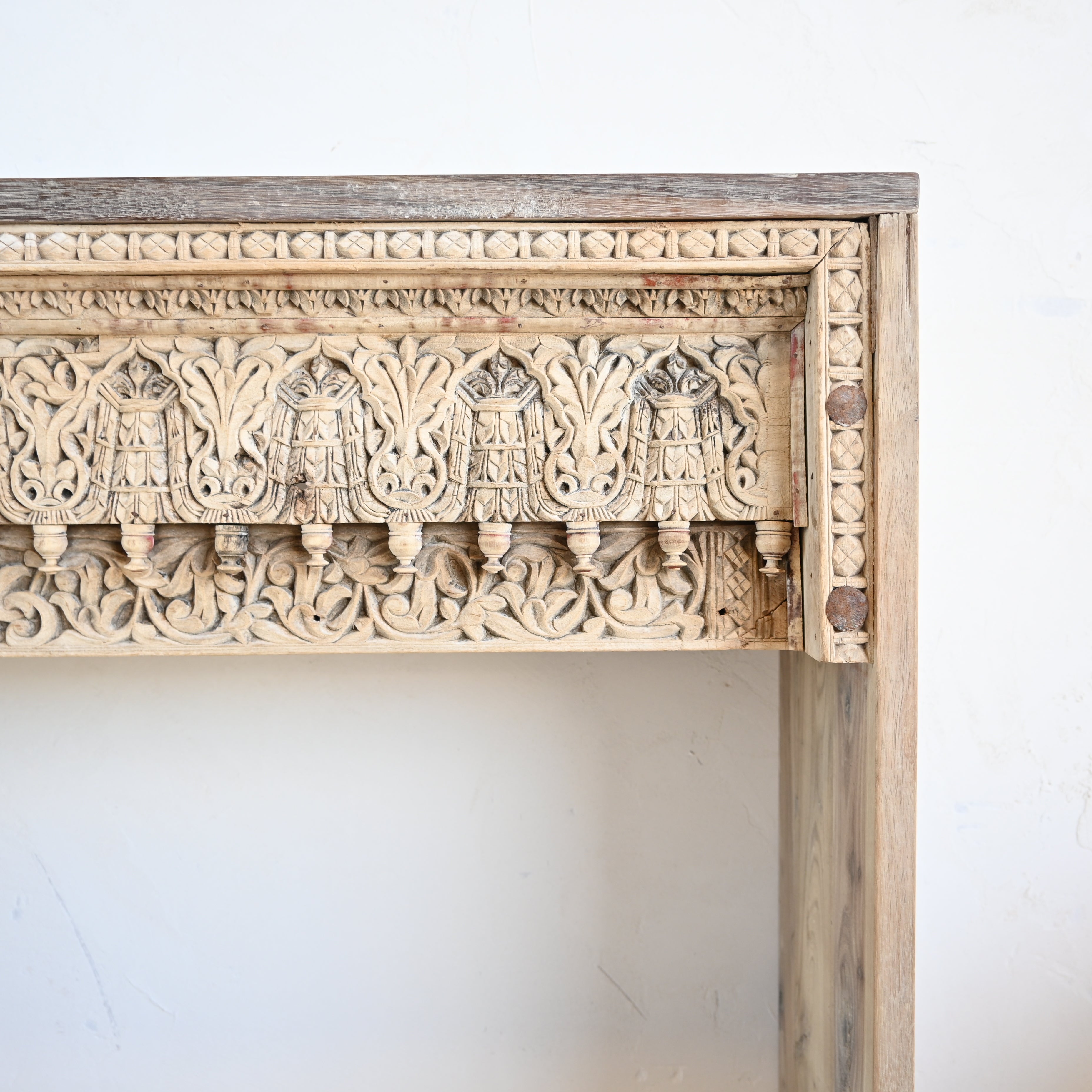 Vintage Indian Carved Console 329836