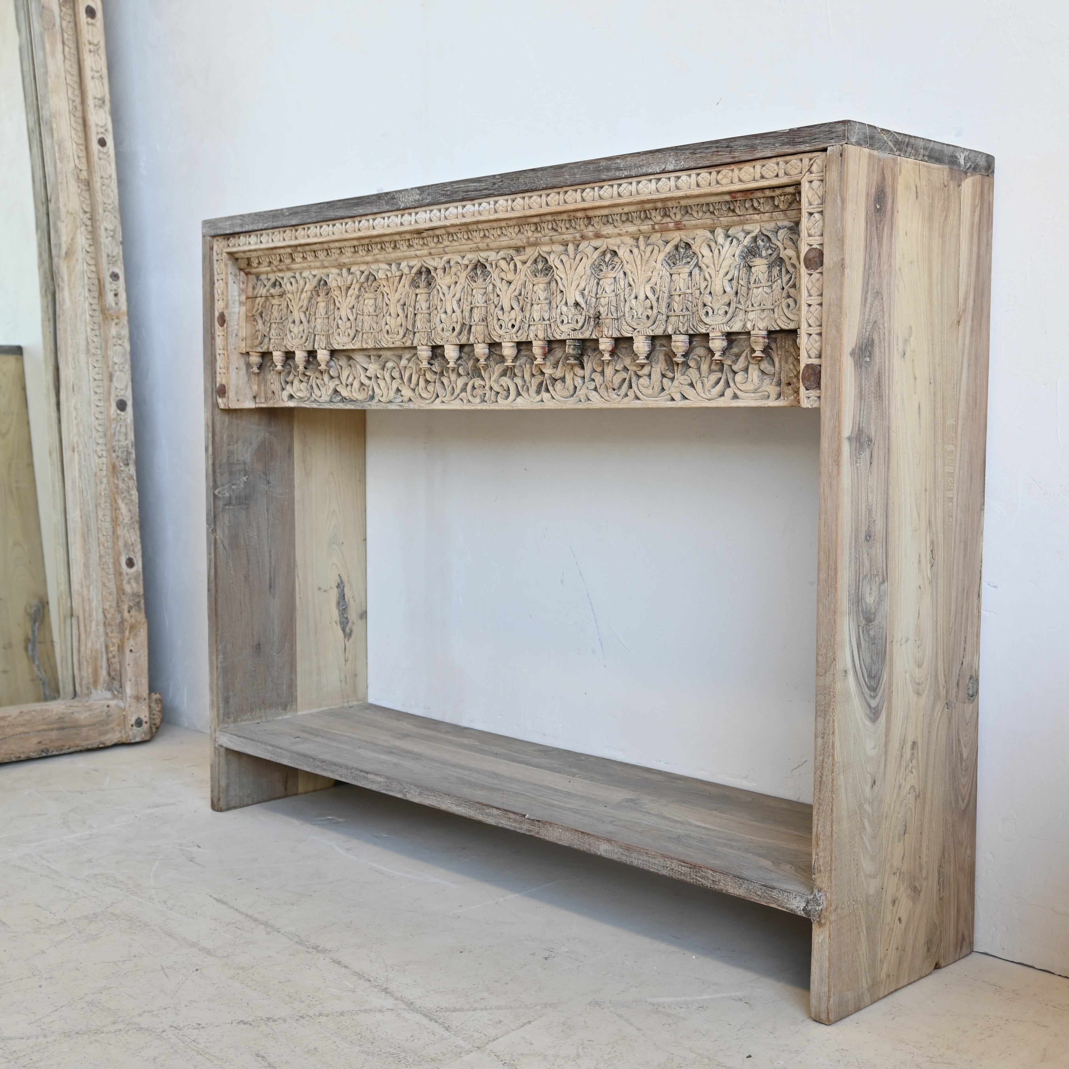 Vintage Indian Carved Console 329836