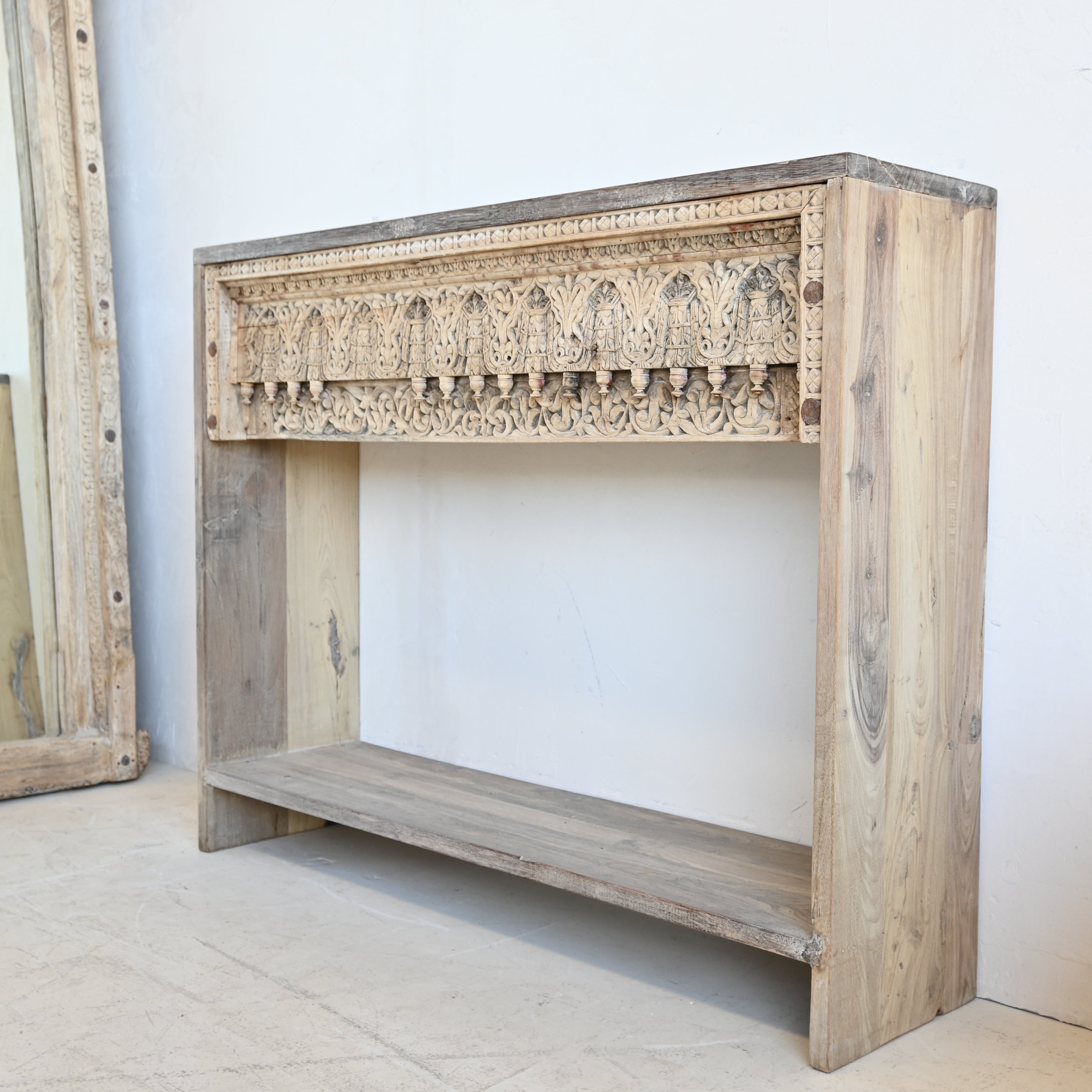 Vintage Indian Carved Console 329836