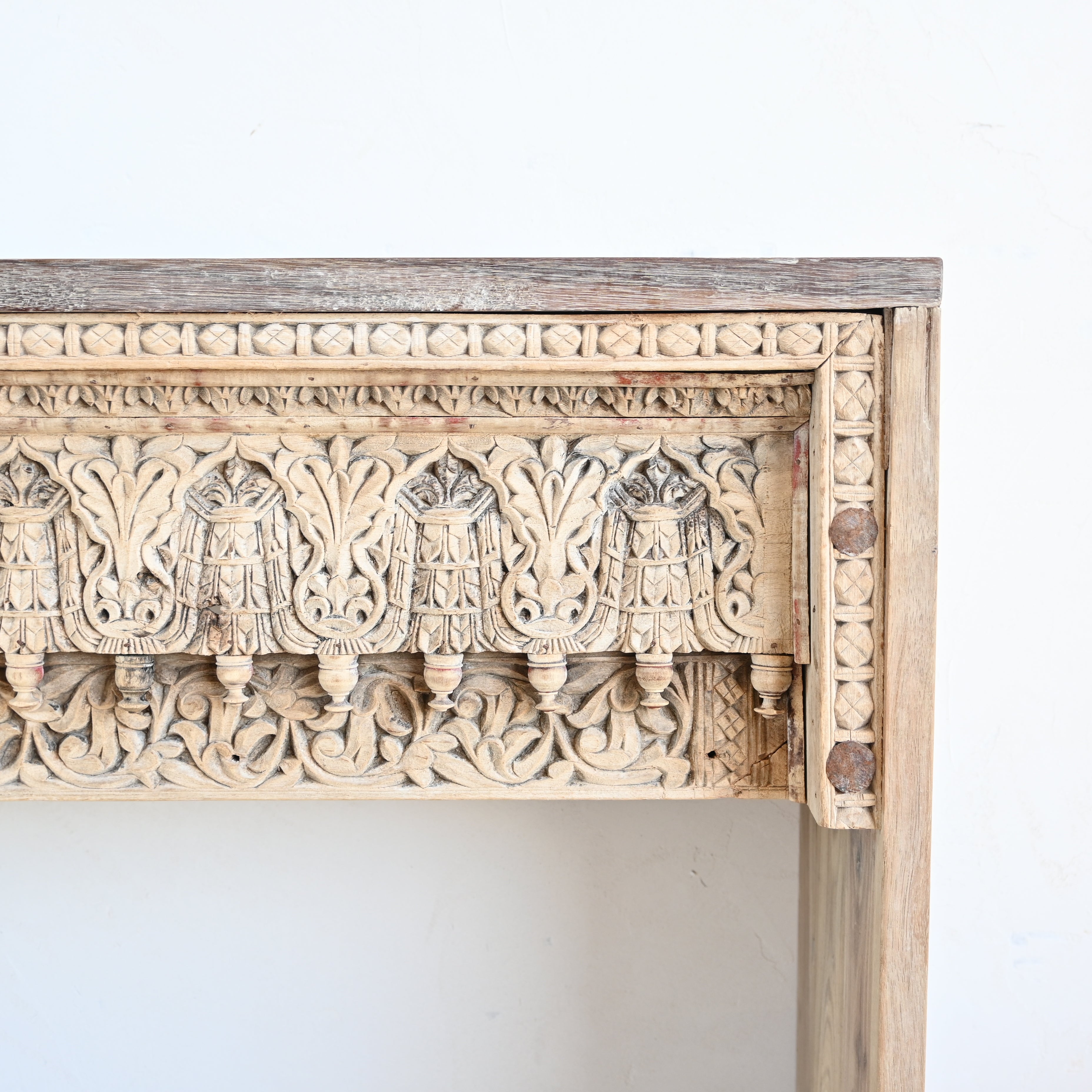 Vintage Indian Carved Console 329836