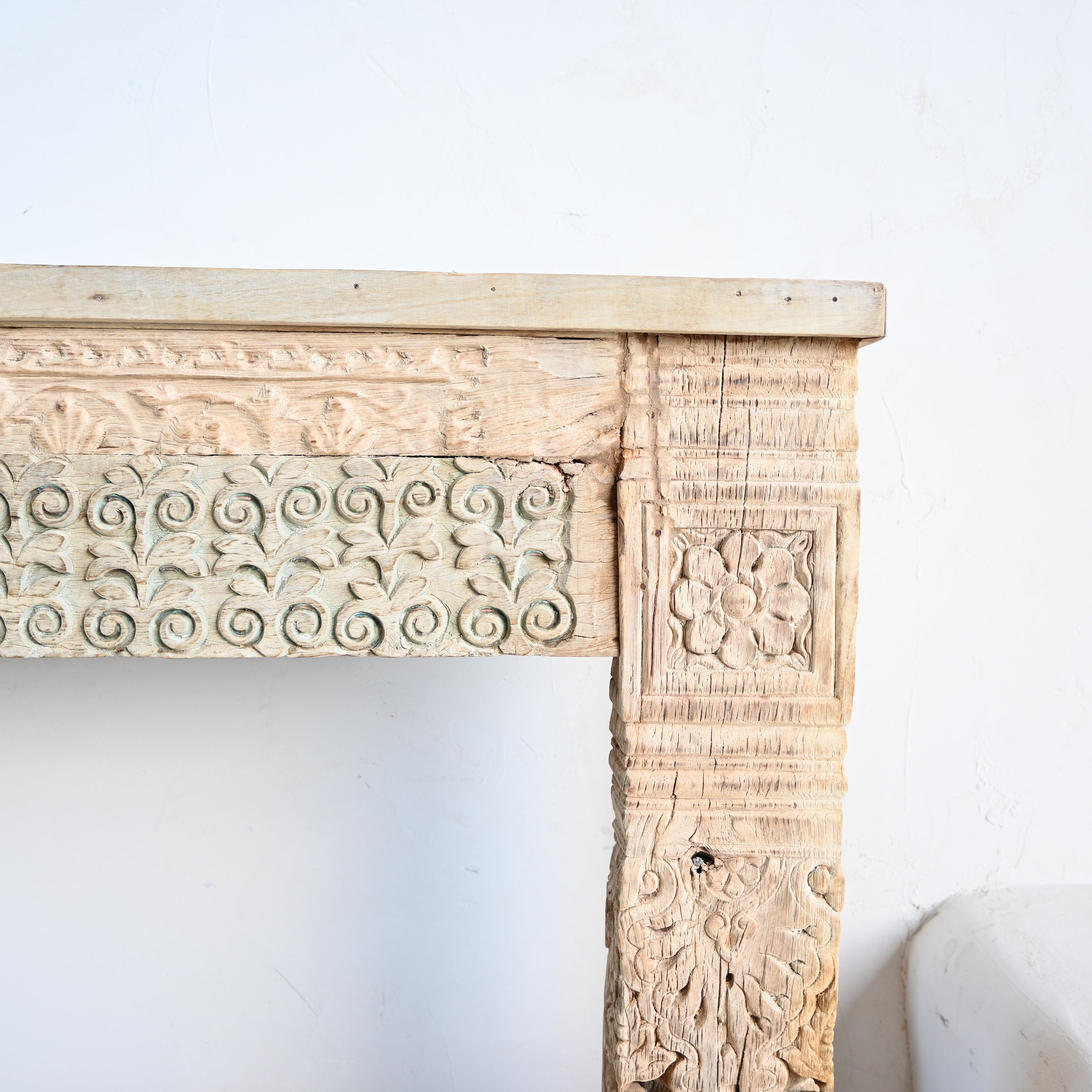 Vintage Indian Carved Console 300348