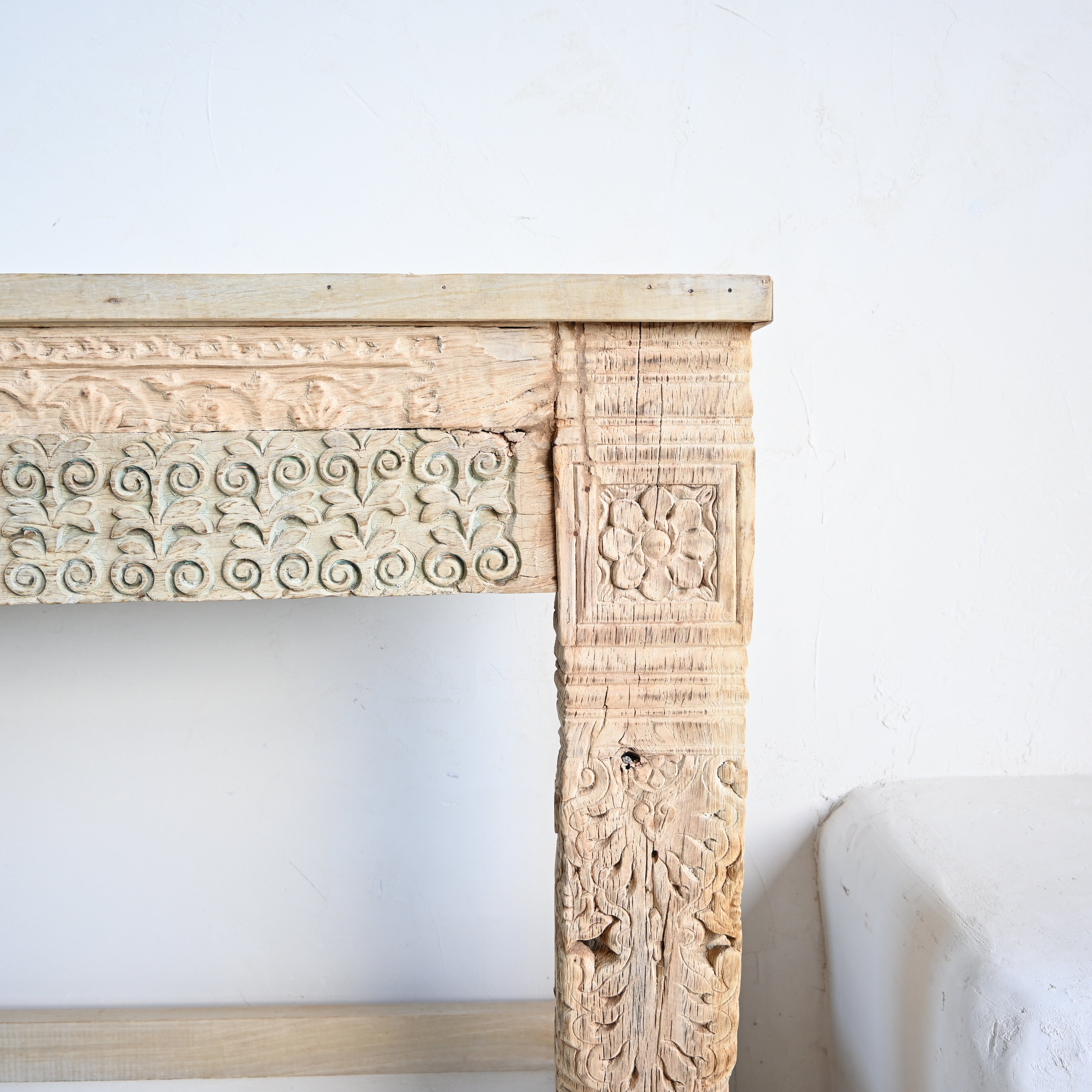 Vintage Indian Carved Console 300348