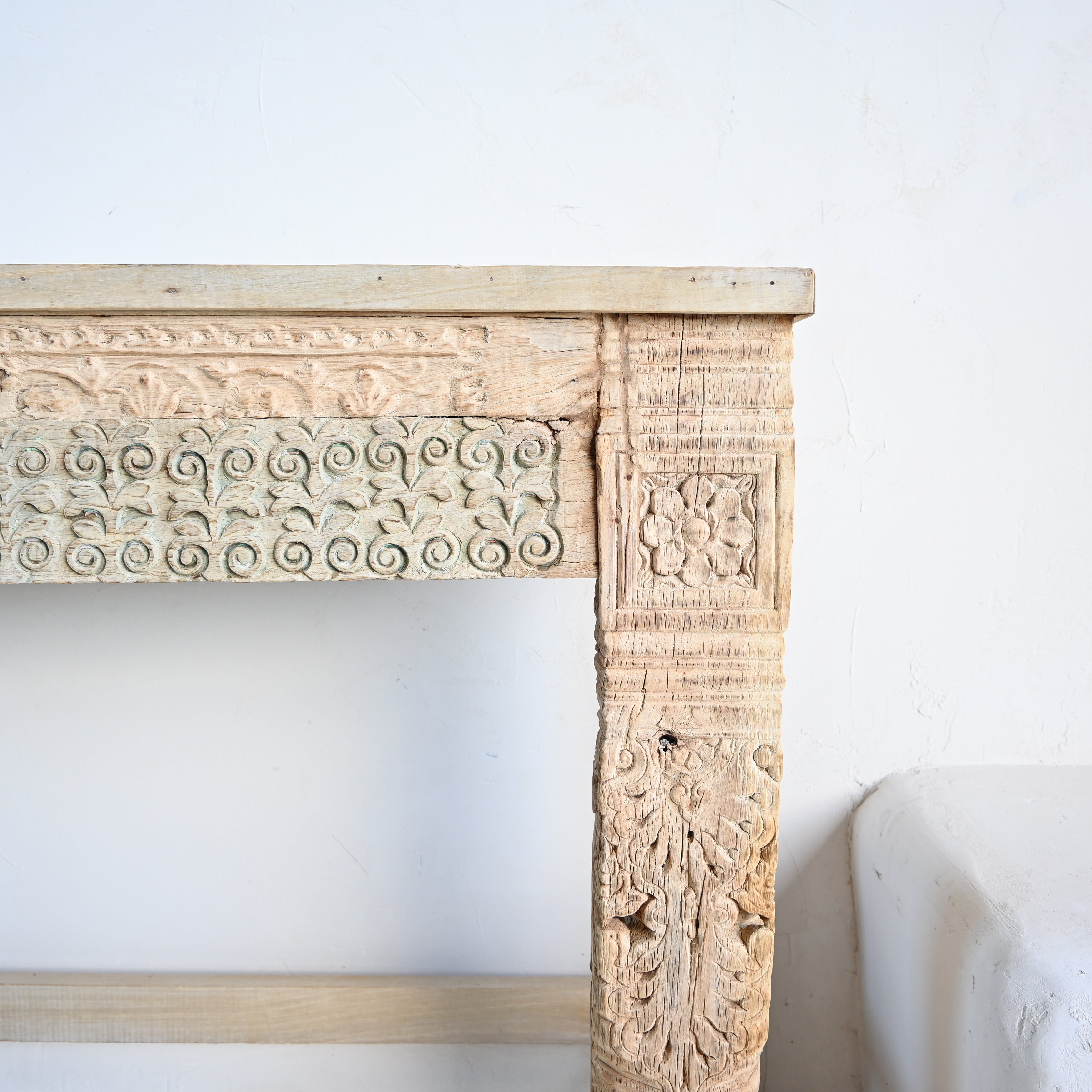 Vintage Indian Carved Console 300348