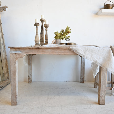 Vintage Indian White bajot/side table 246111