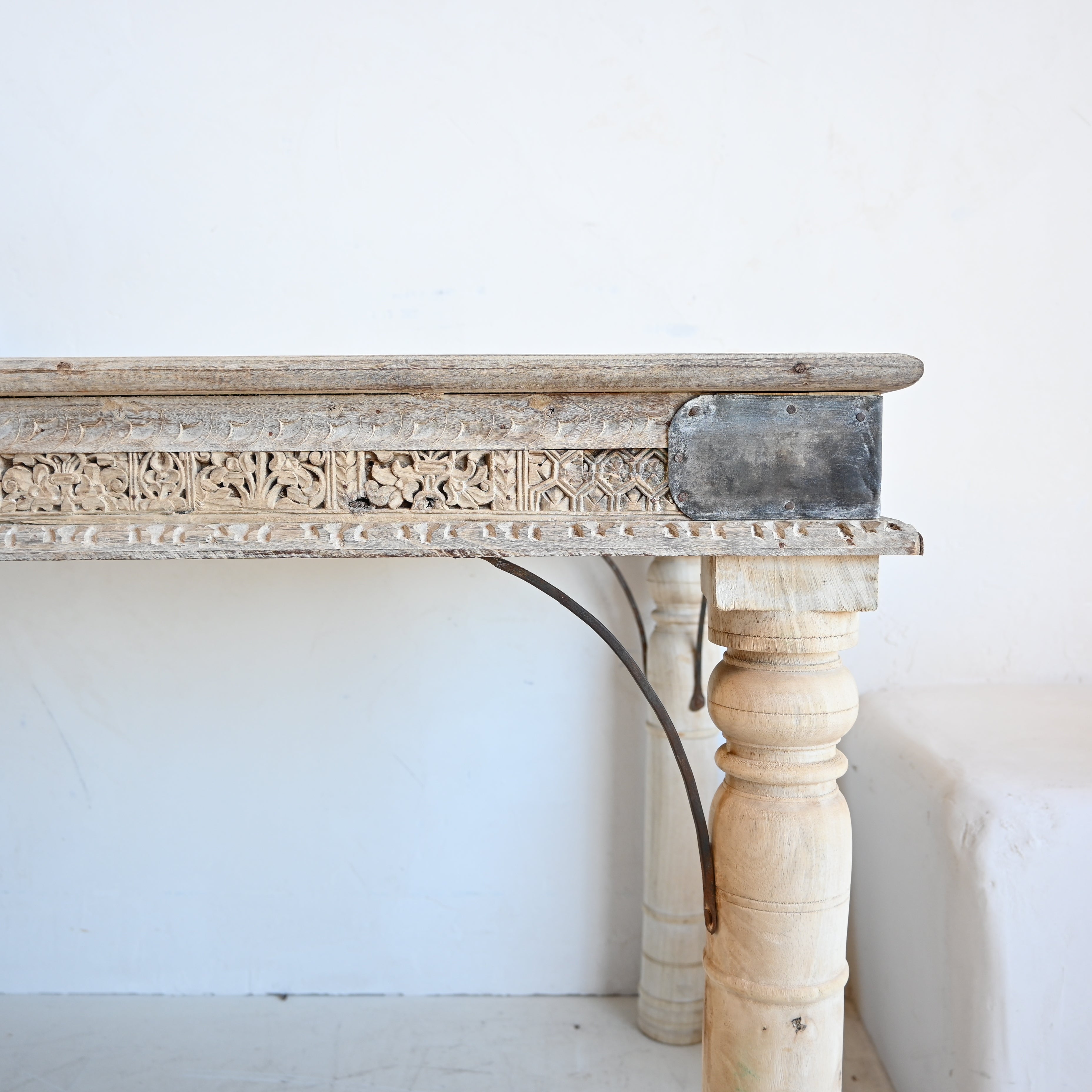 Vintage Indian  " Bonnie" Desk 265194