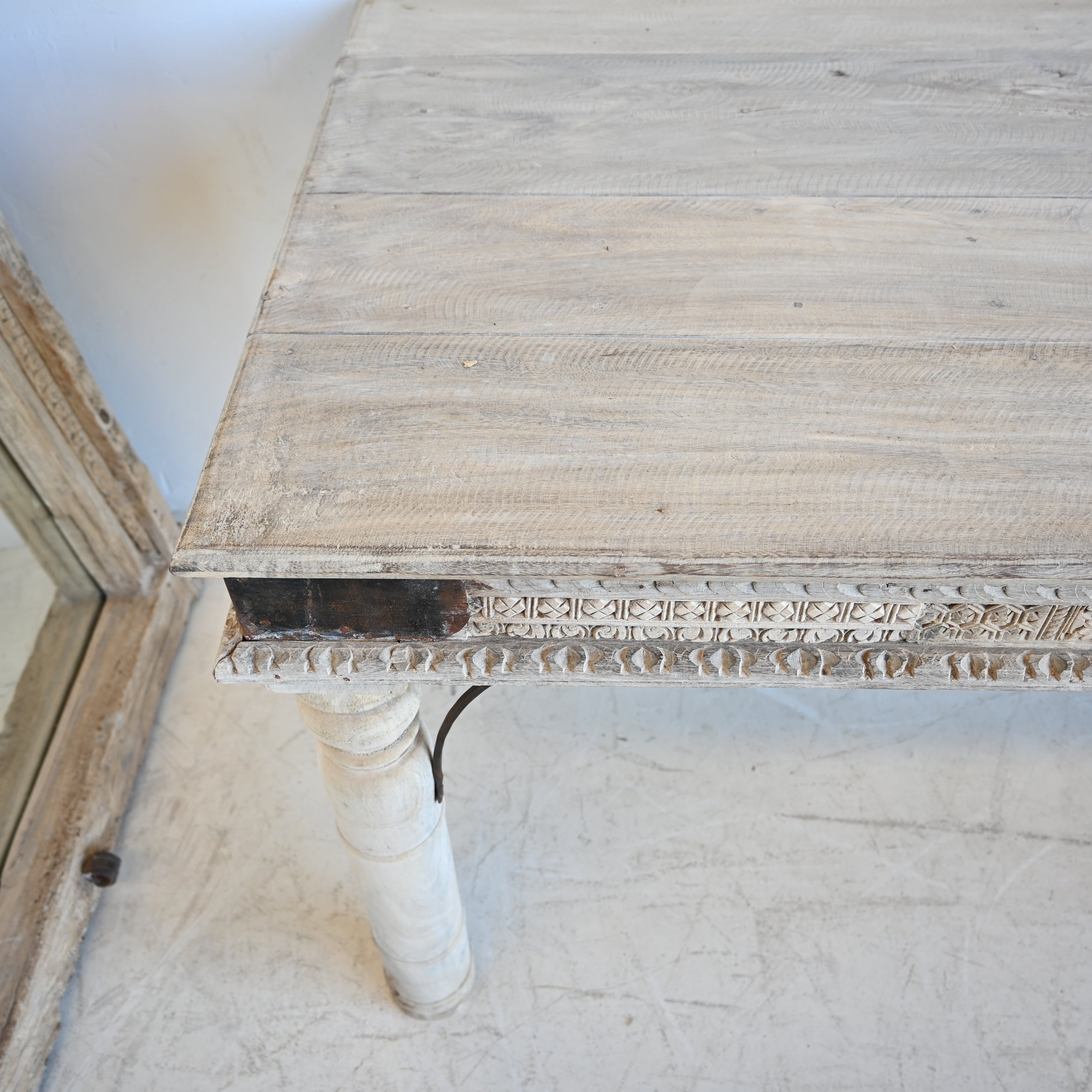 Vintage Indian  " Bonnie" Desk 265194