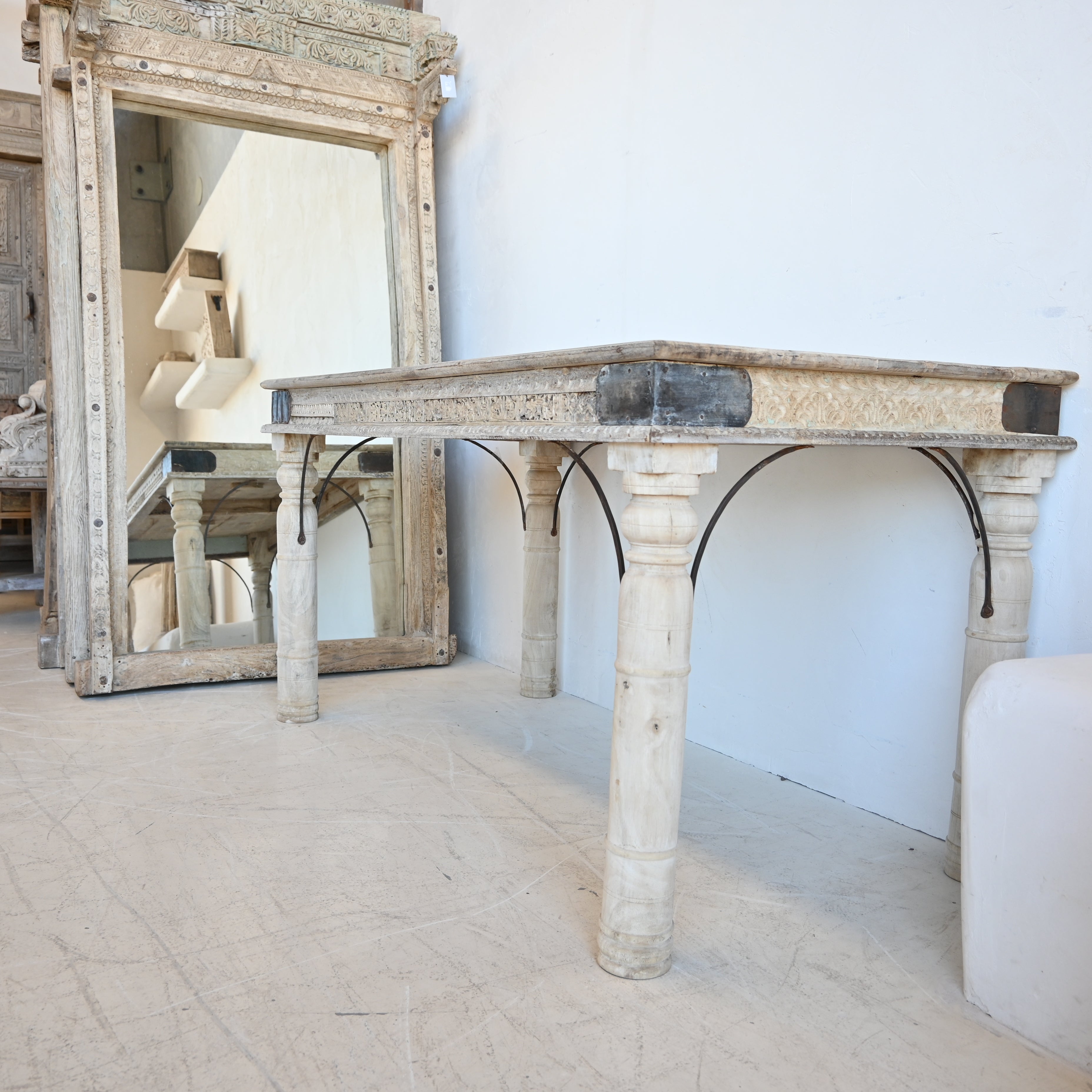 Vintage Indian  " Bonnie" Desk 265194