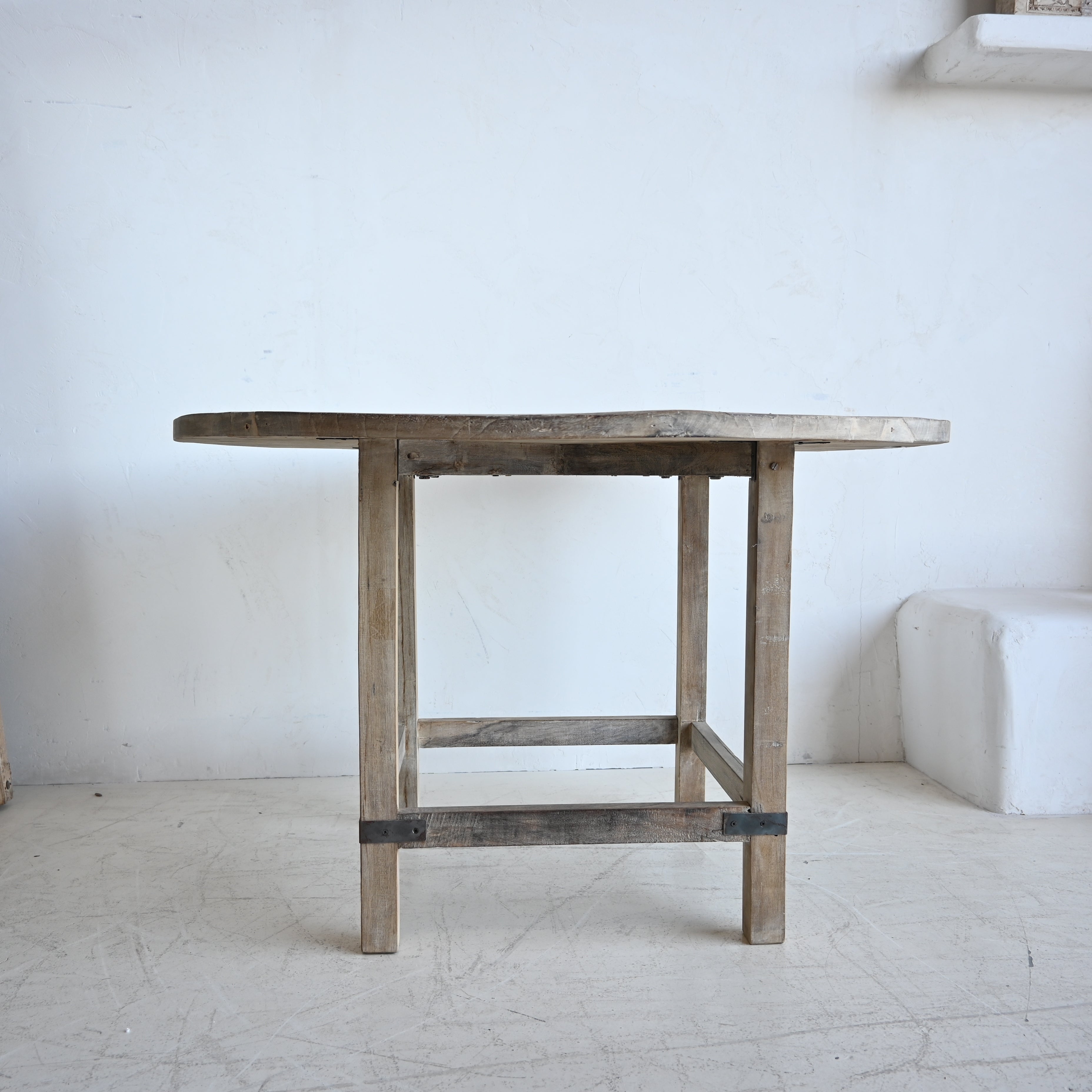 Indian Round table 328837