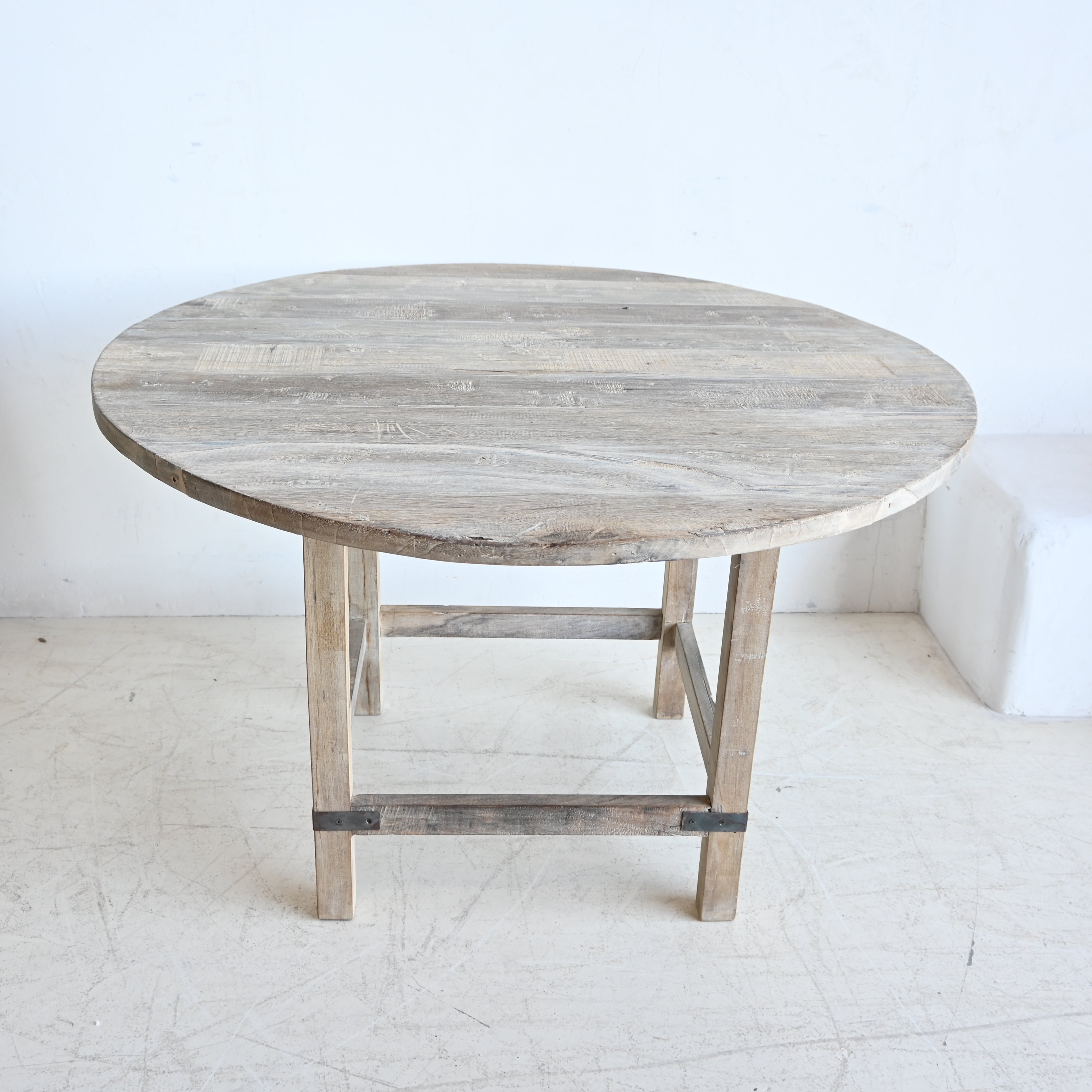 Indian Round table 328837