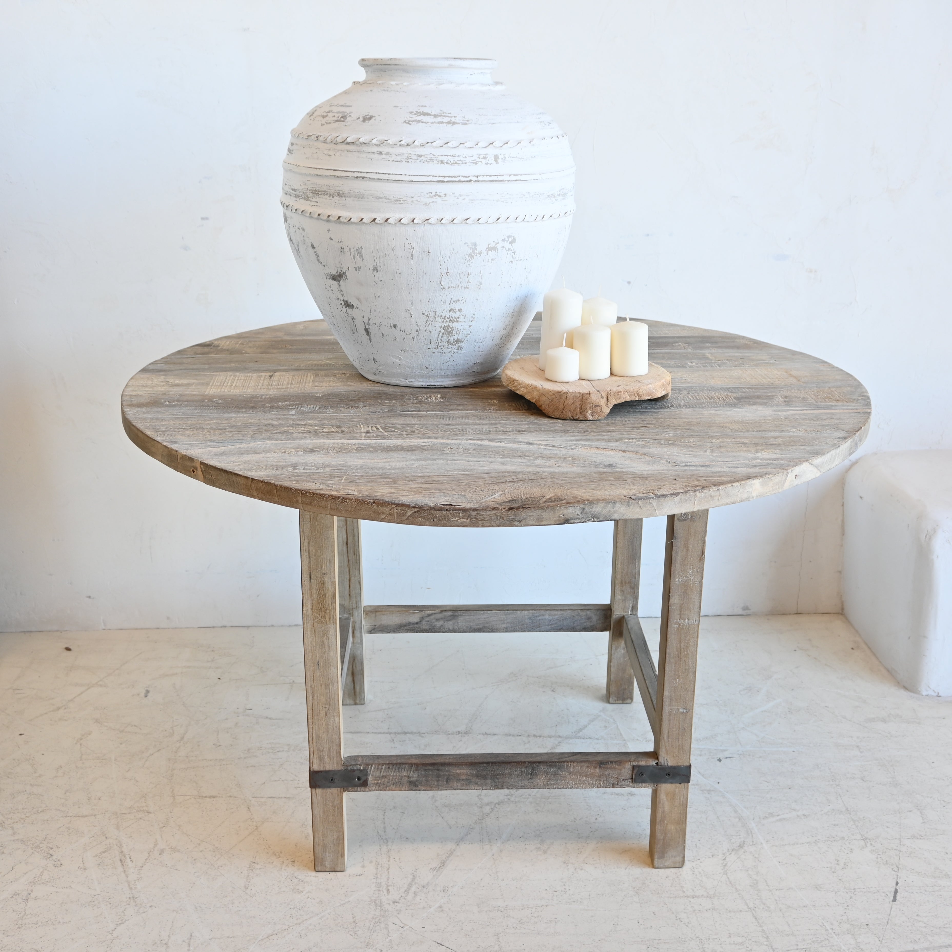 Indian Round table 328837