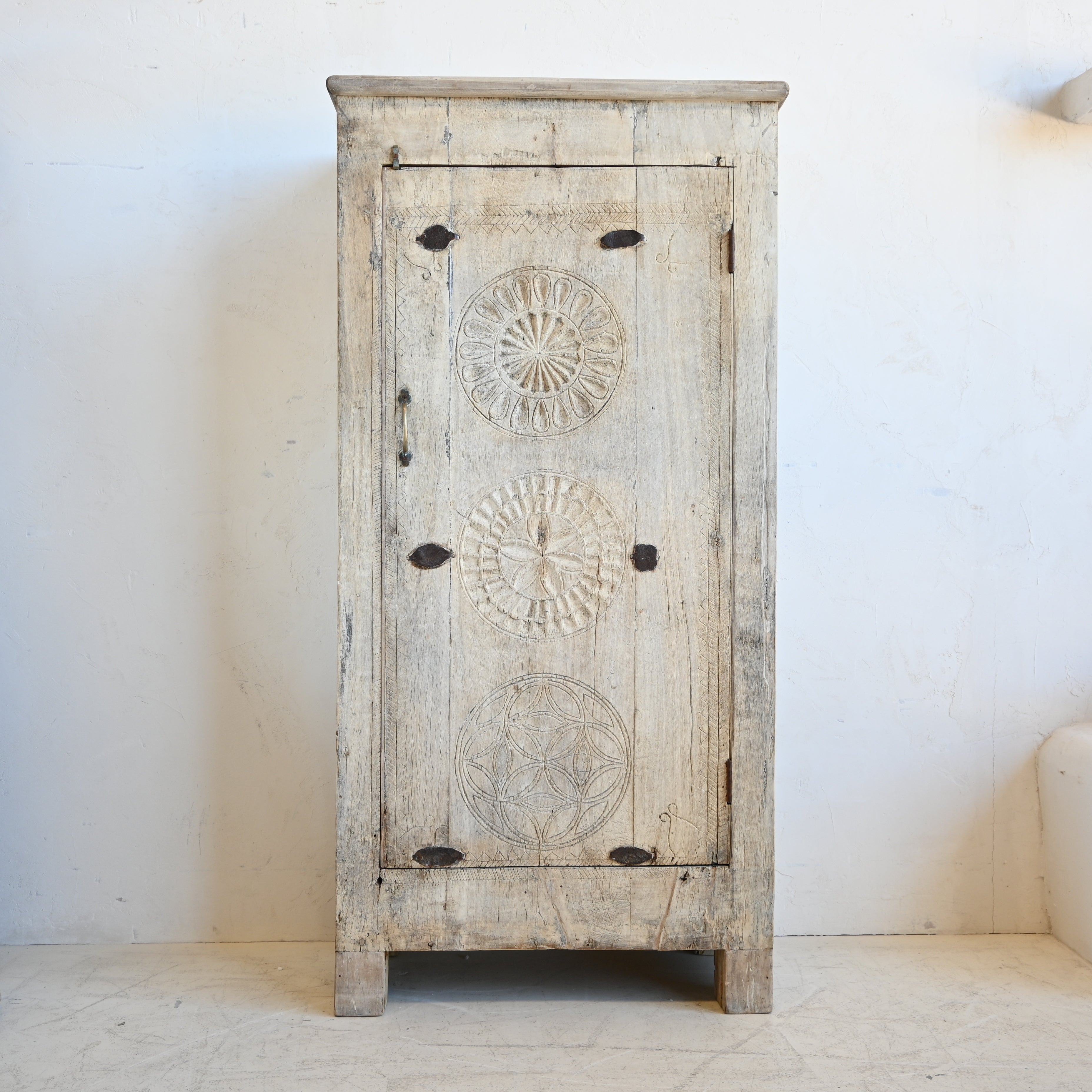 Indian Almirah Cabinet 328660