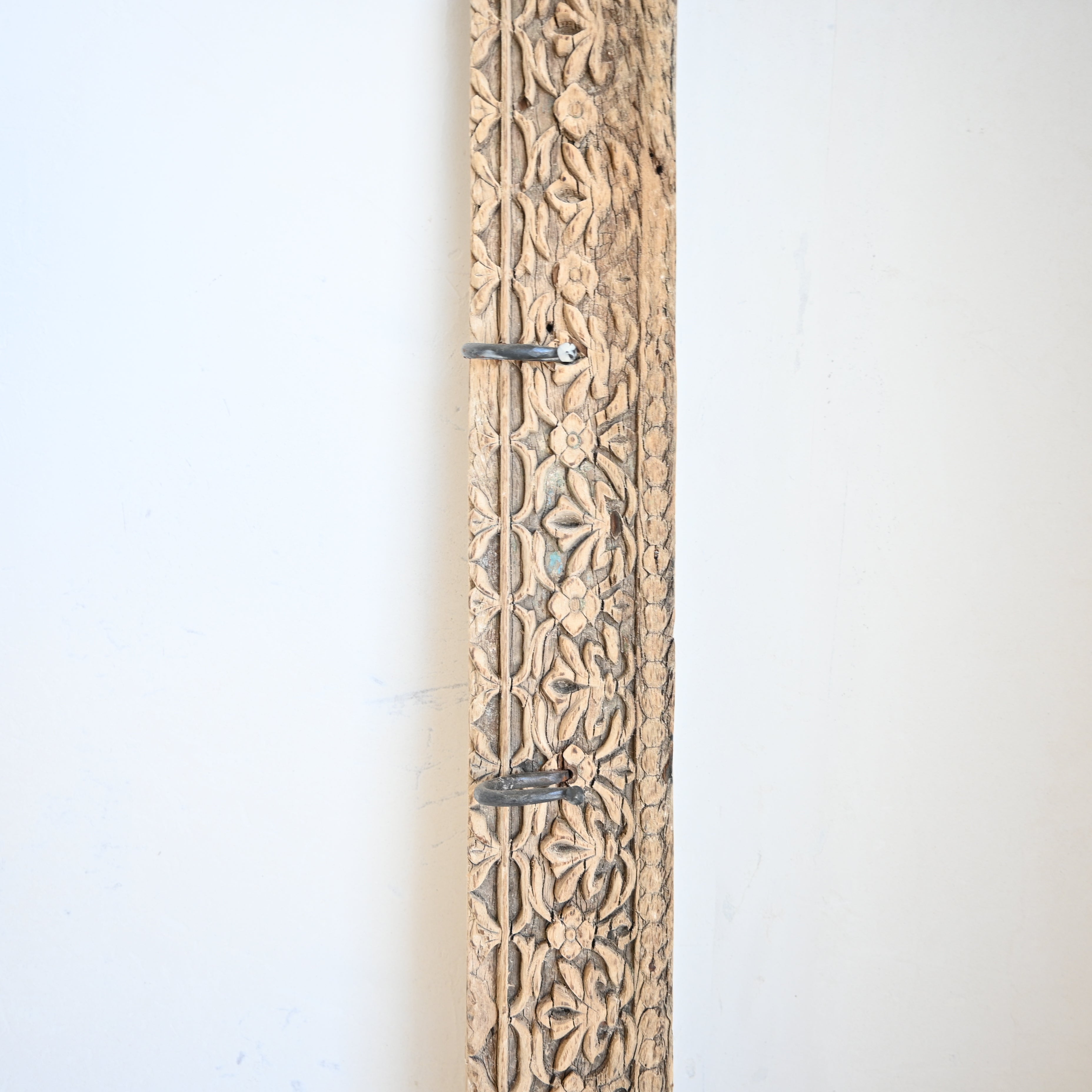 Carved Indian Timber Hook 8952F