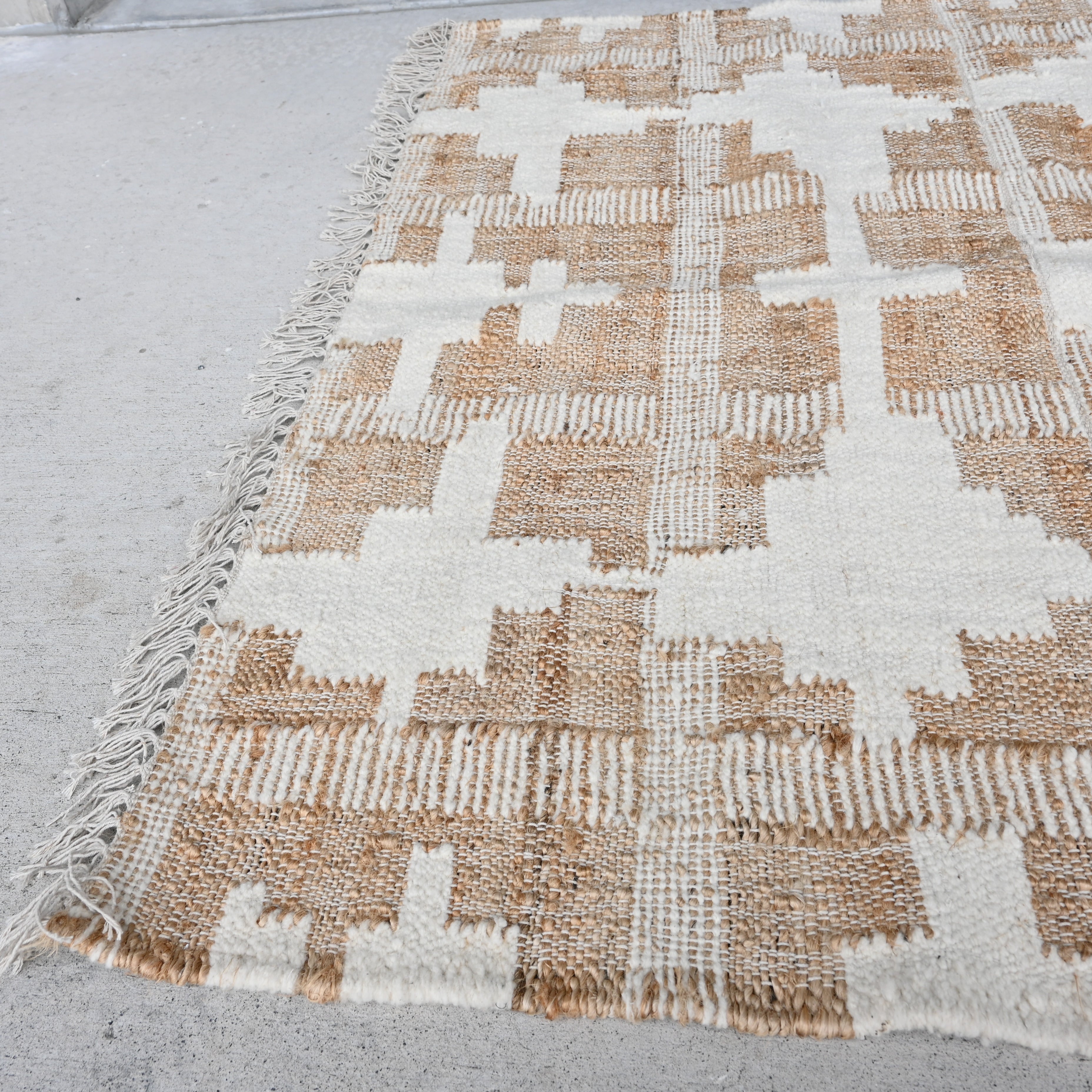 Natural Indian Wool/ Jute rug  S002a