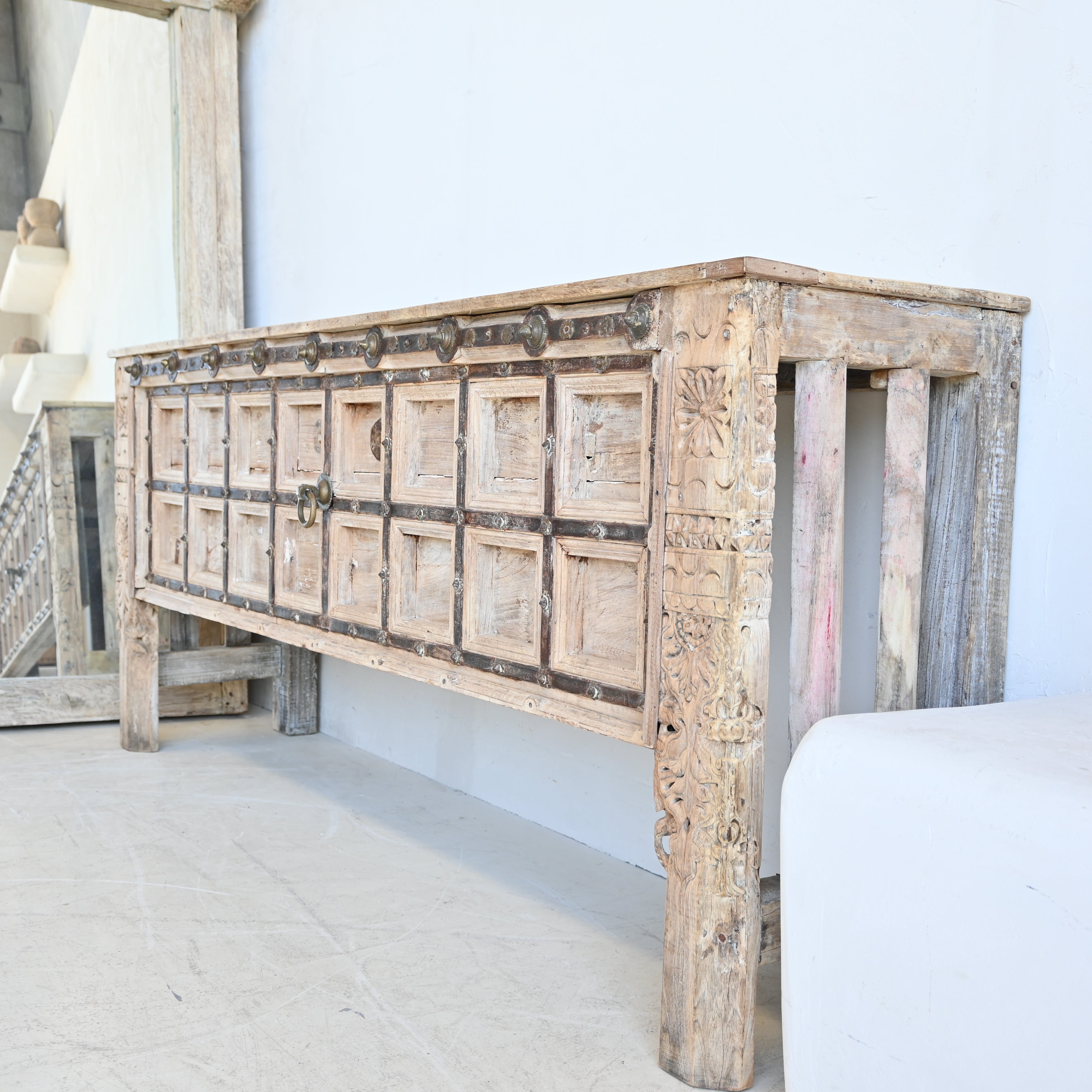 Indian Vintage Console 322095