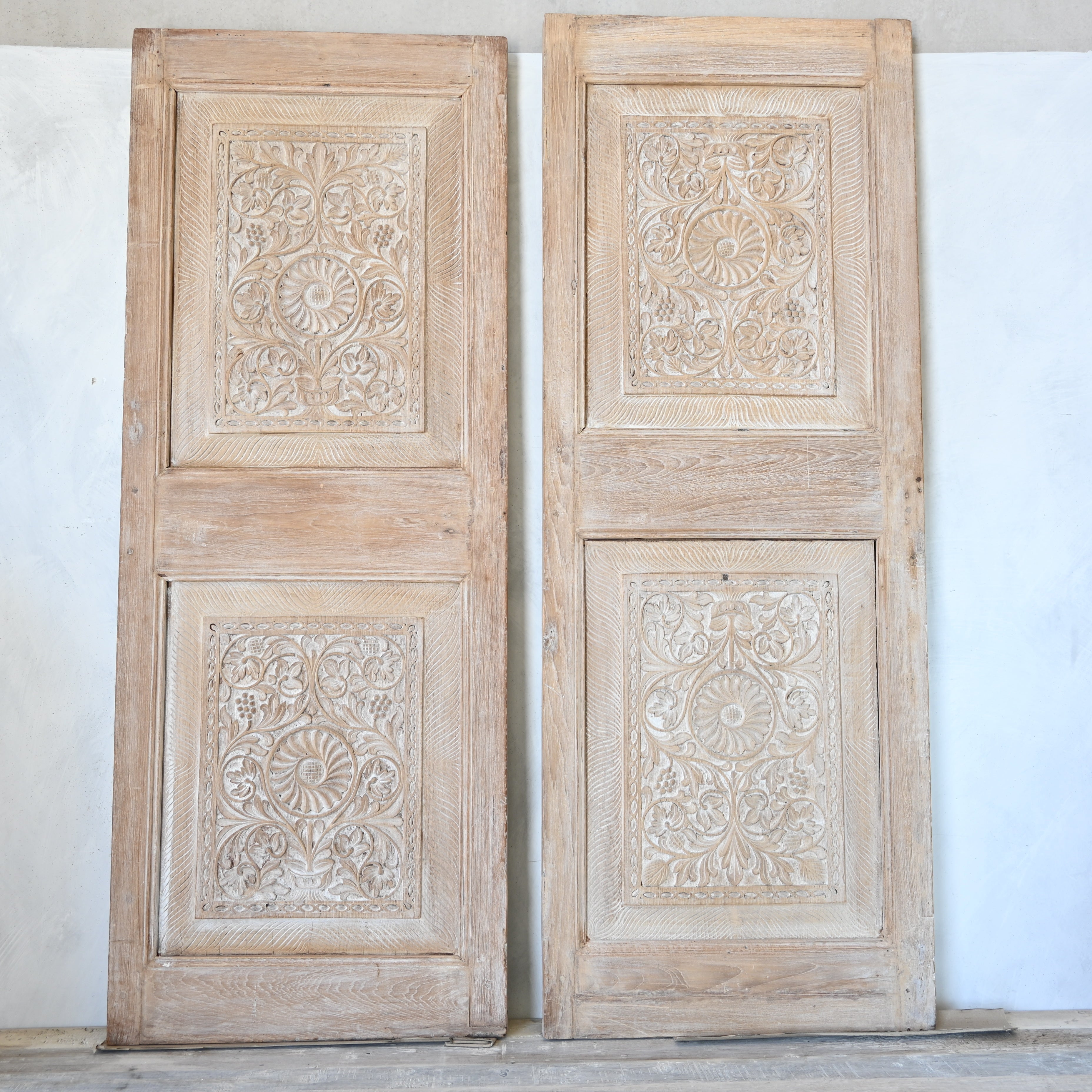 Indian carved door panel 304120