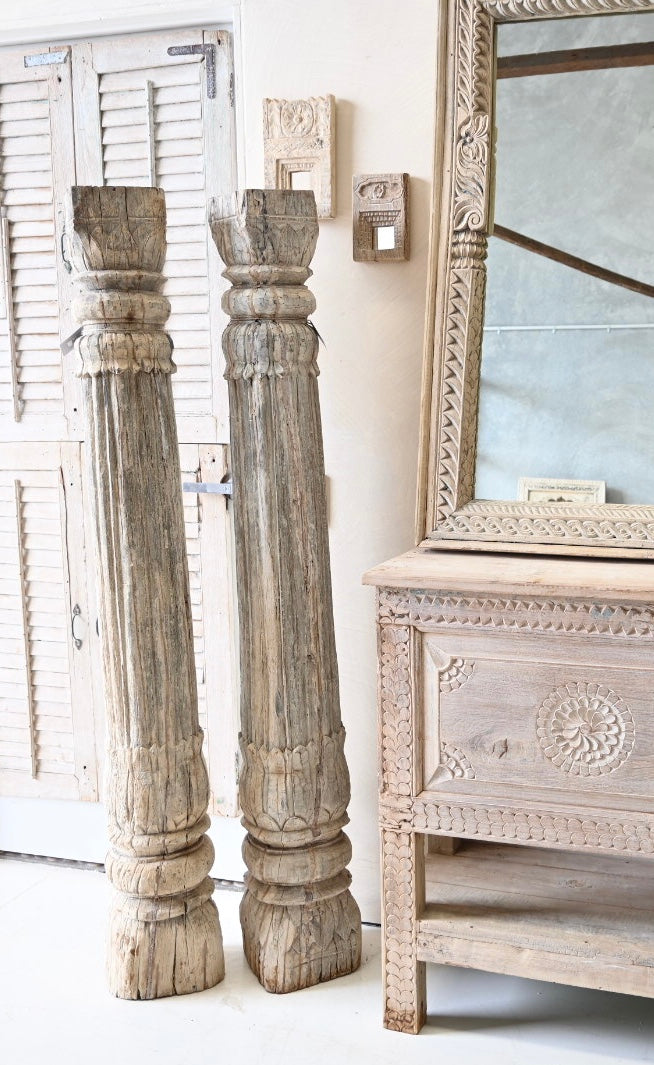 Indian Vintage pillar candle holder 271013