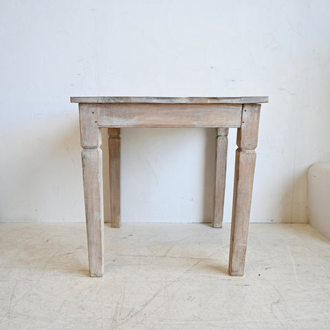 PRANA Coffee table