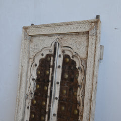 PRANA  Window with iron details