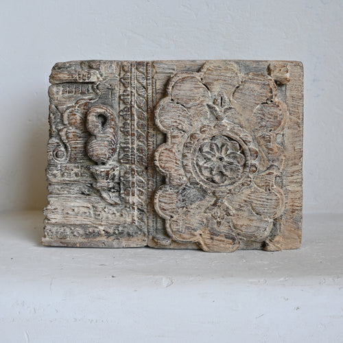 PRANA  Candle holder