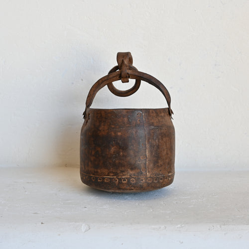 PRANA  Iron Planter Pot