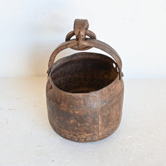 PRANA  Iron Planter Pot