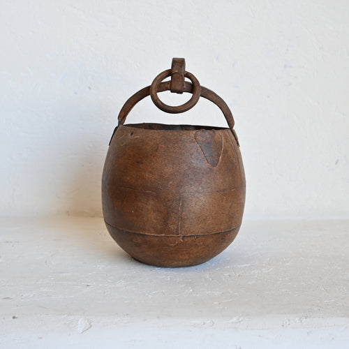PRANA  Iron Planter Pot