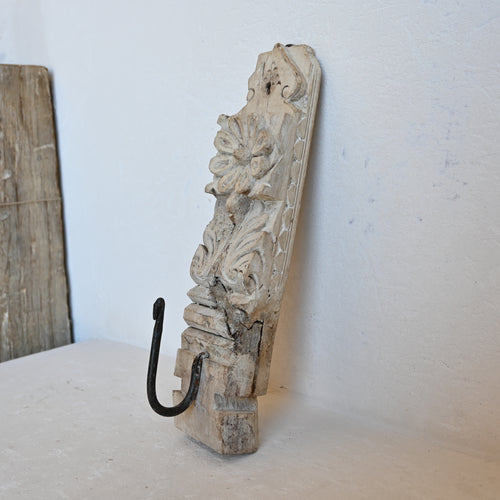 PRANA Carved Hook