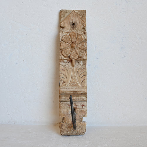 PRANA Carved Hook