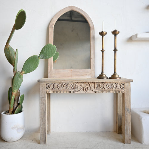 PRANA Gudhal Console