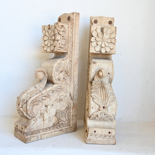 Indian carved brackets set/2 304189