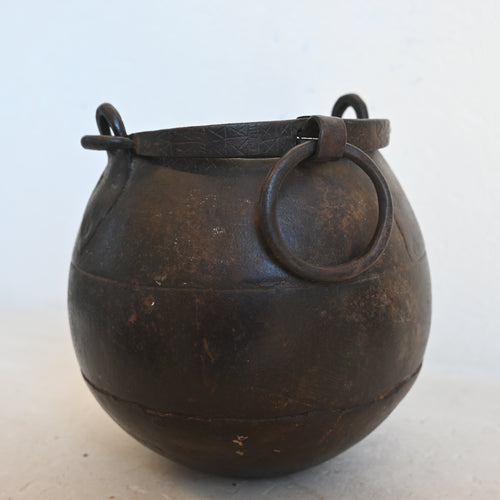 Vintage Indian Iron Planter 330947