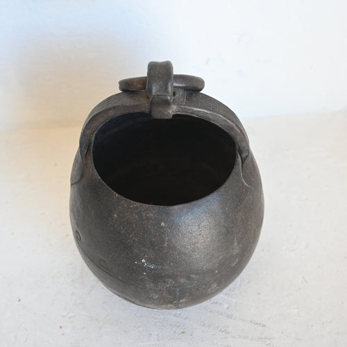 Vintage Indian Iron Planter 330947 B