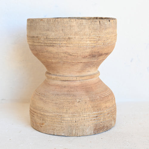 Carved pot 326733 - D