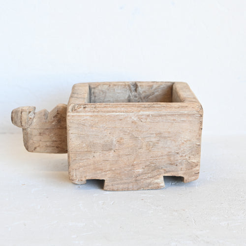 Carved bowl 326729A