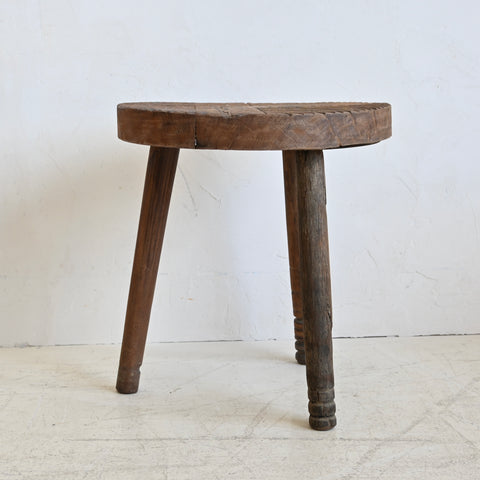 PRANA  Table